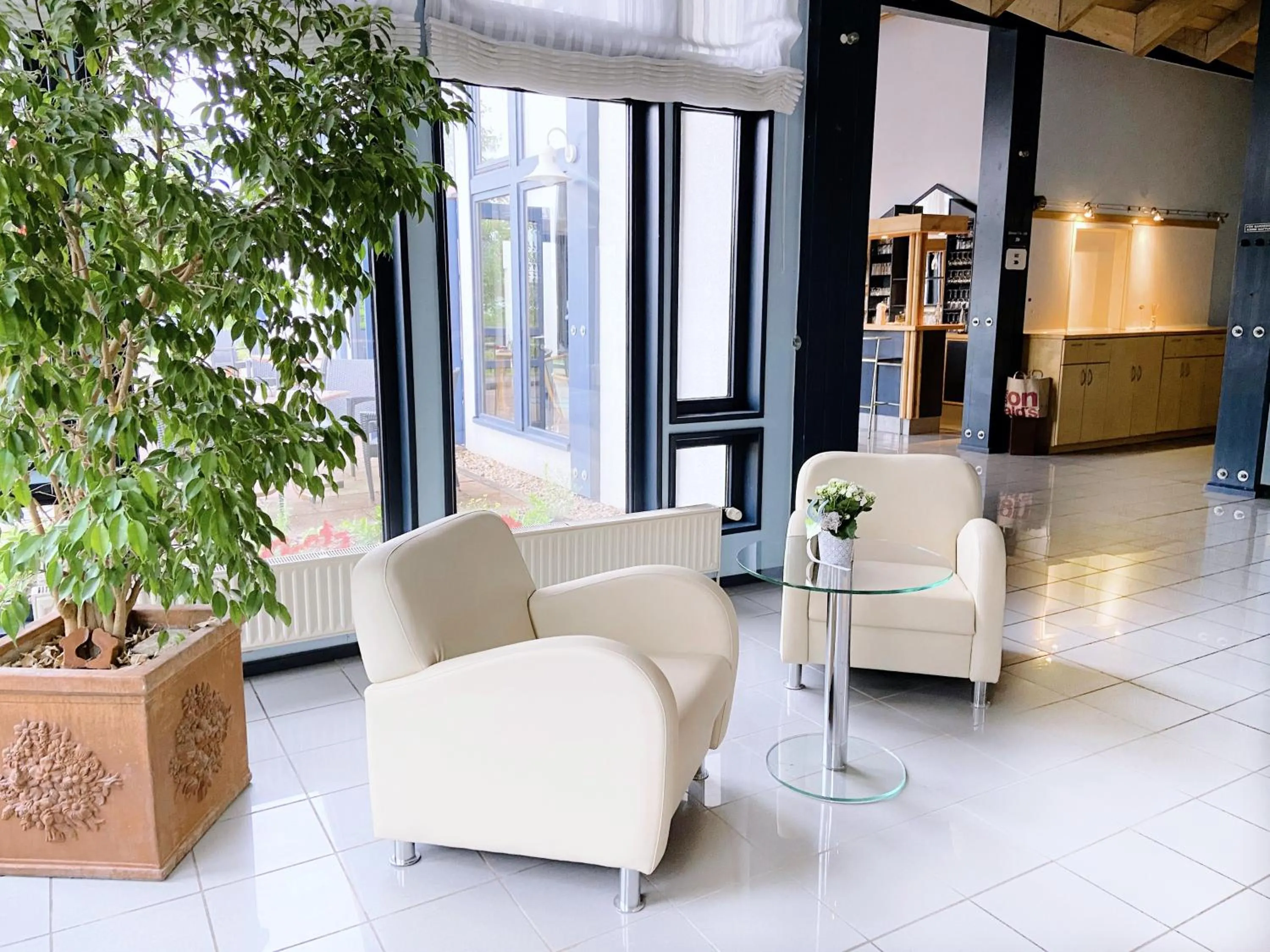 Lobby or reception in REGIOHOTEL Wittekind Burg - #AutobahnA2 #TopPreisLeistung #FreeParking #Wallbox