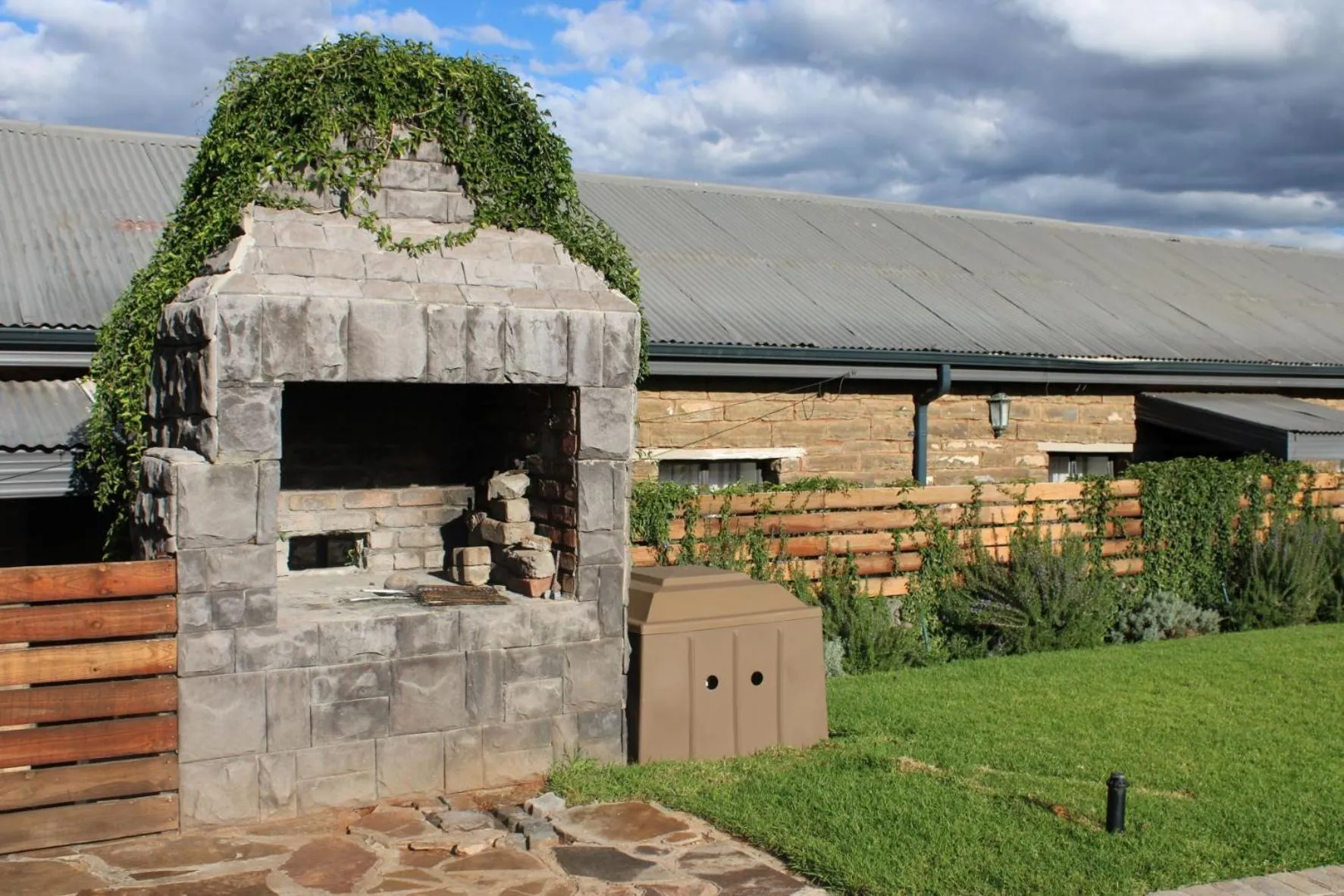 BBQ facilities in d Olive Rose Boutique Hotel Danielskuil