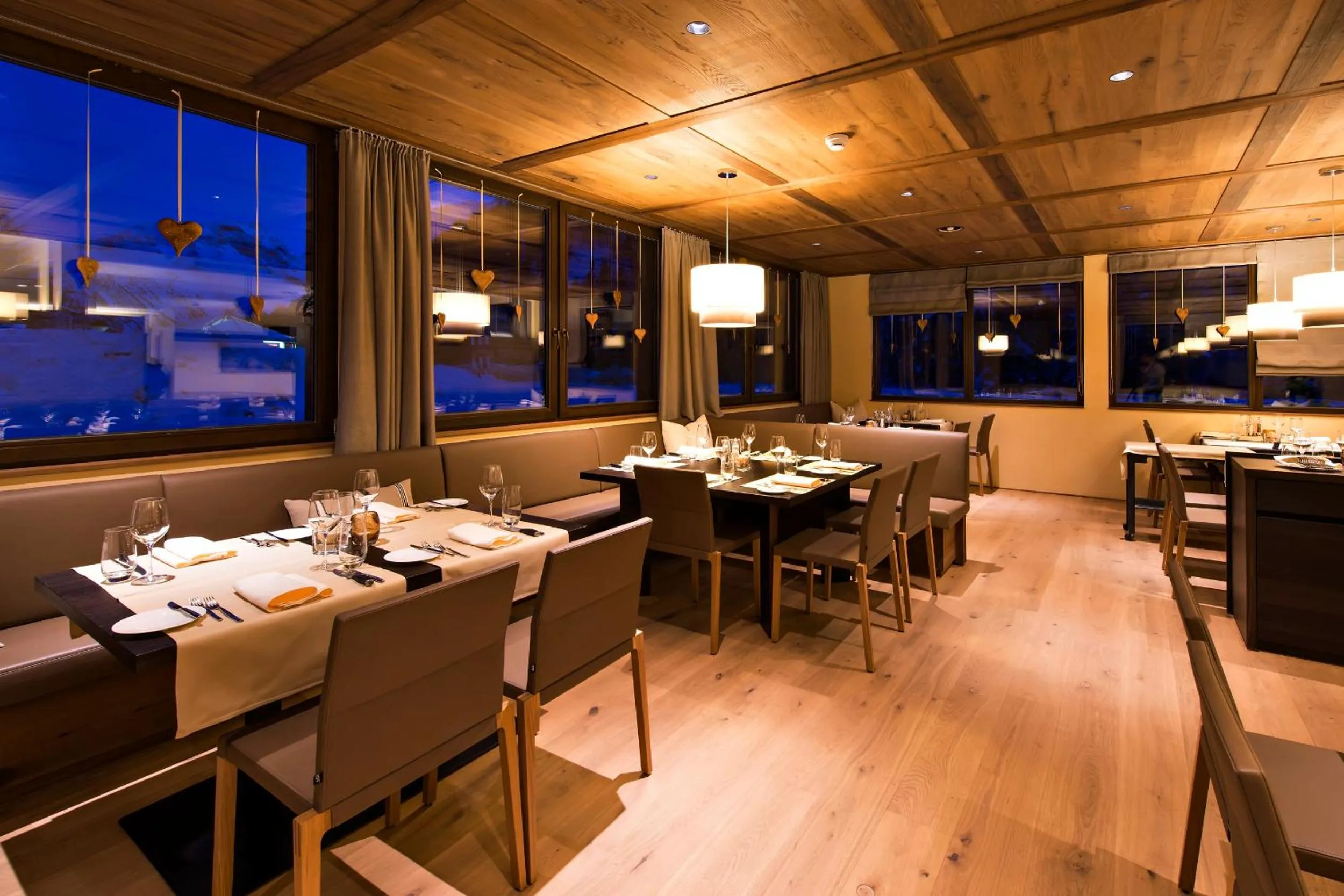 Restaurant/places to eat in Hotel Palü