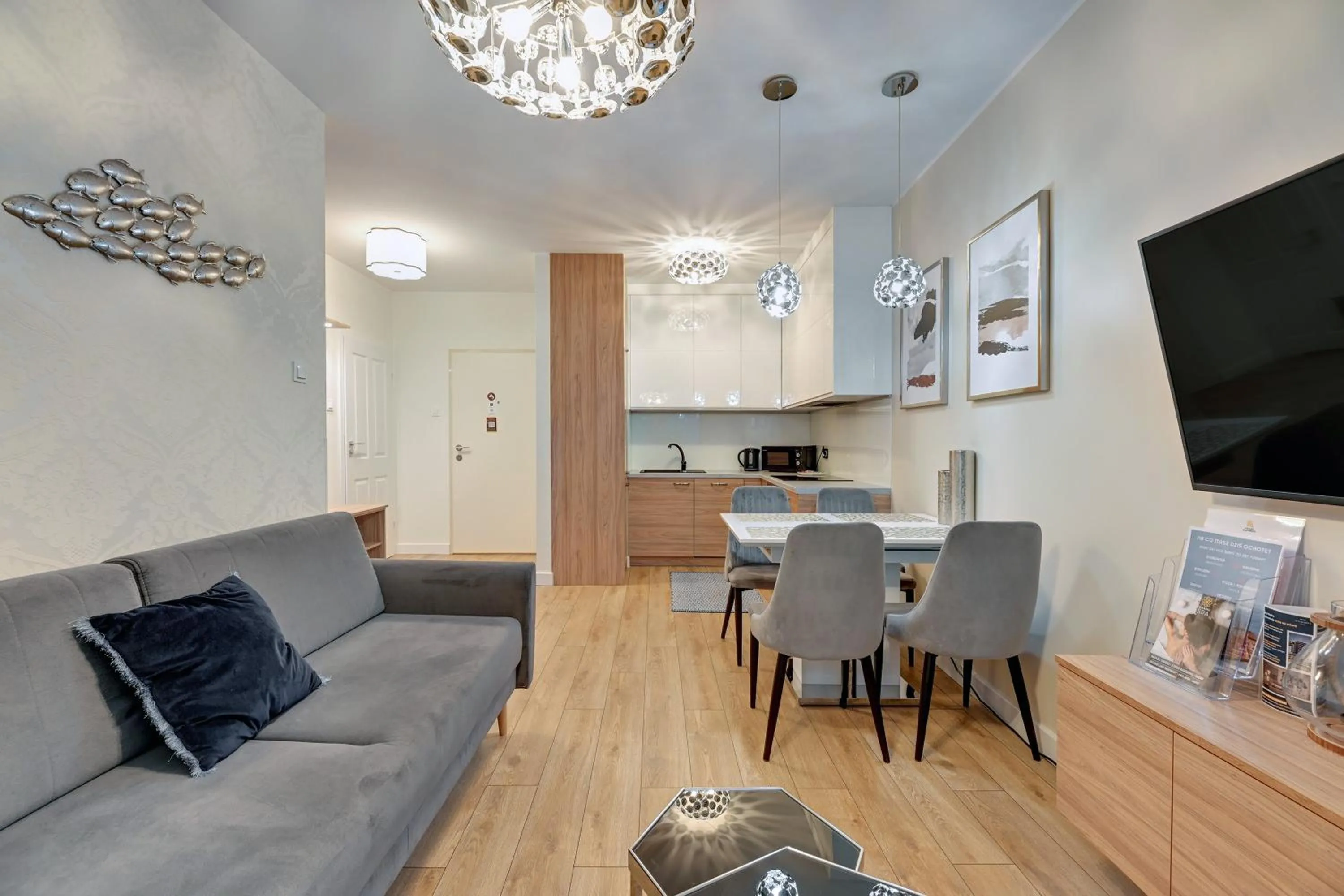 TV and multimedia in GRANO APARTMENTS Gdańsk Residence SPA & Wellness - GRANO APARTMENTS Gdańsk Old Town SPA & Wellness