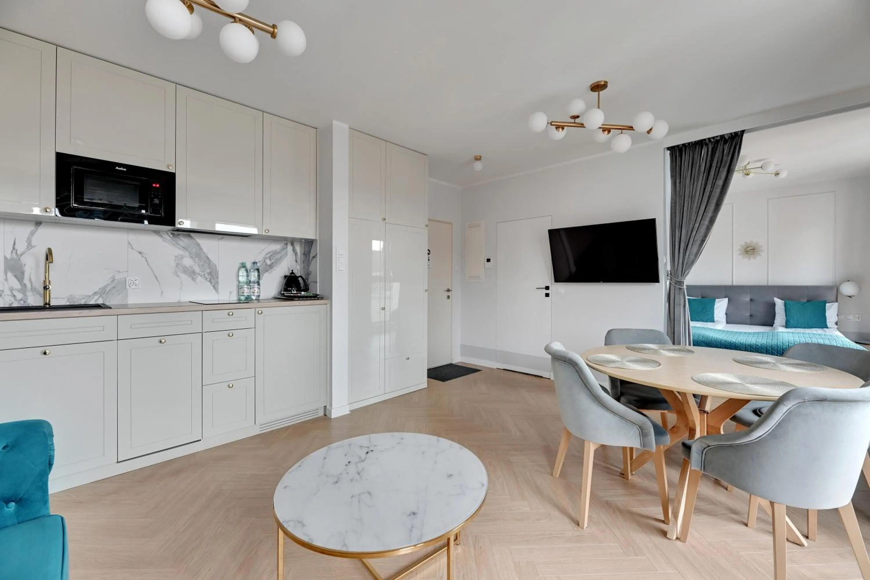 Kitchen or kitchenette in GRANO APARTMENTS Gdańsk Residence SPA & Wellness - GRANO APARTMENTS Gdańsk Old Town SPA & Wellness