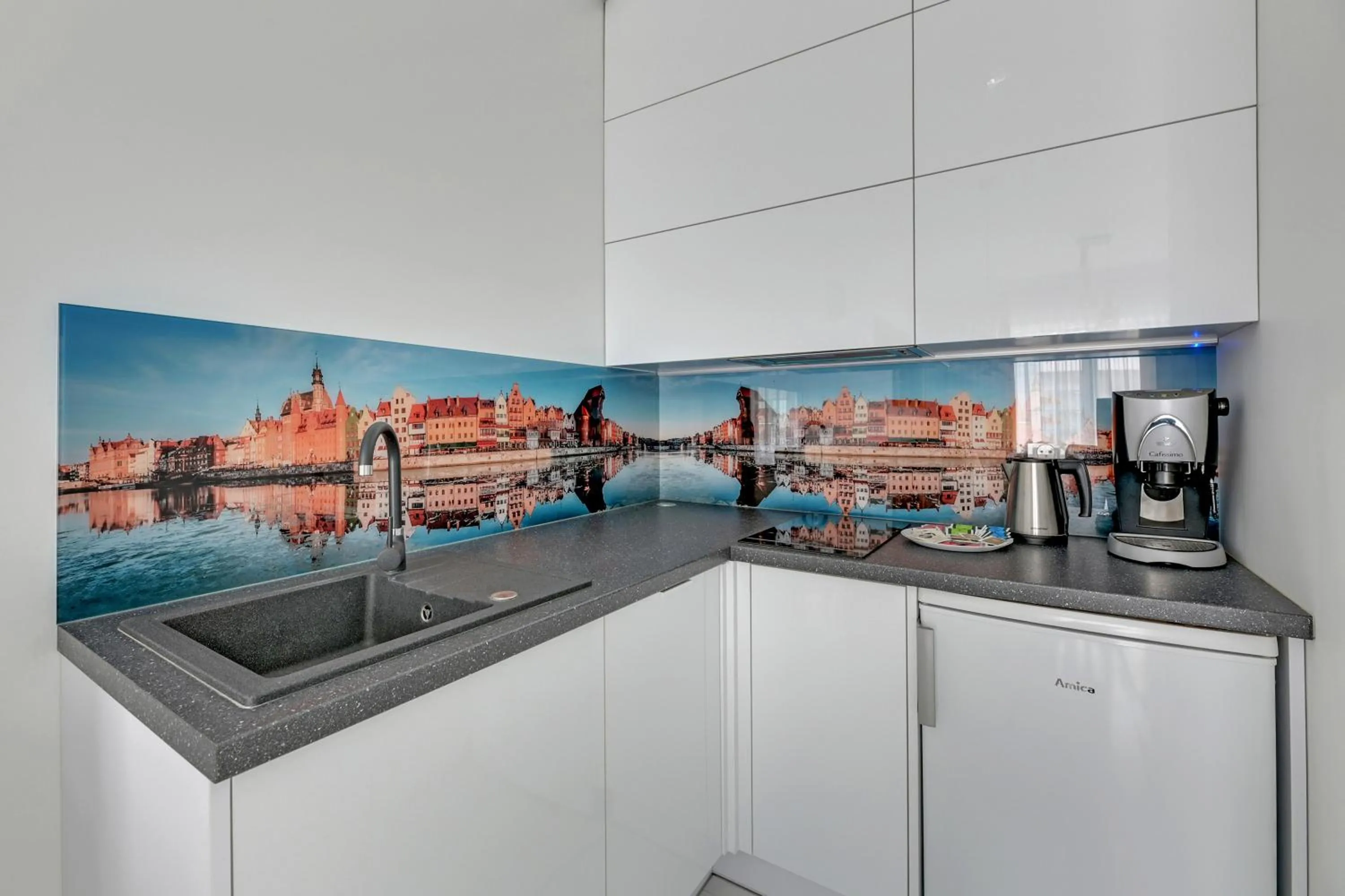 Kitchen or kitchenette in GRANO APARTMENTS Gdańsk Residence SPA & Wellness - GRANO APARTMENTS Gdańsk Old Town SPA & Wellness