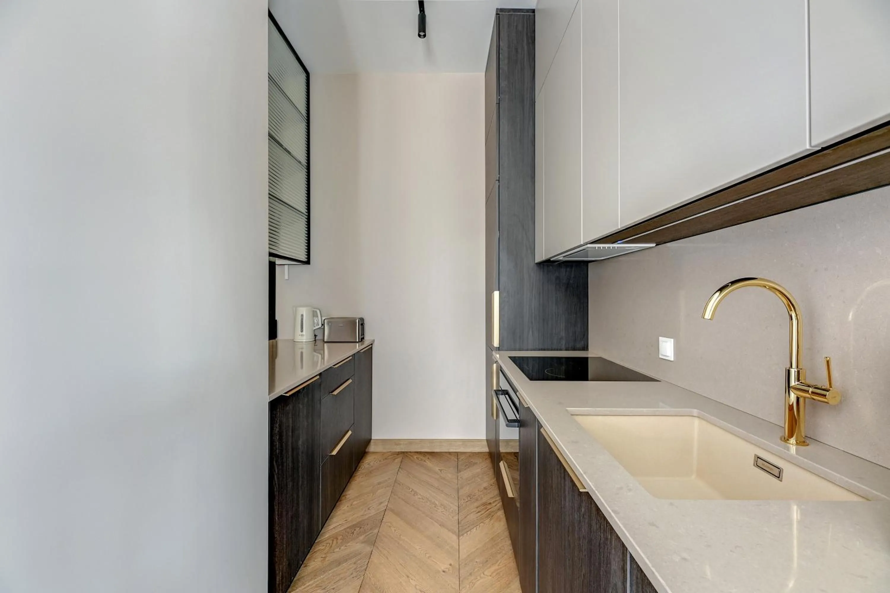 Kitchen or kitchenette in GRANO APARTMENTS Gdańsk Residence SPA & Wellness - GRANO APARTMENTS Gdańsk Old Town SPA & Wellness