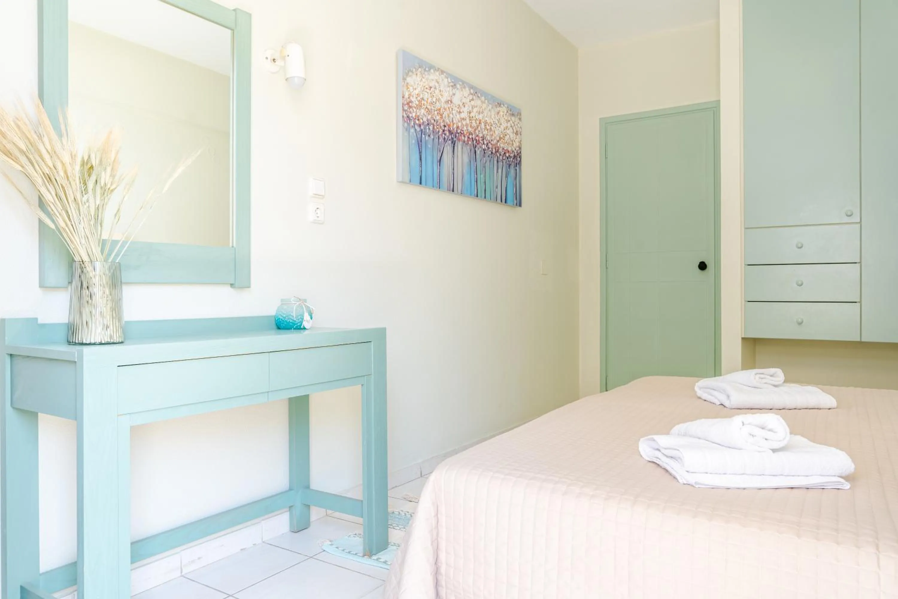 Bed in Ostria Studios