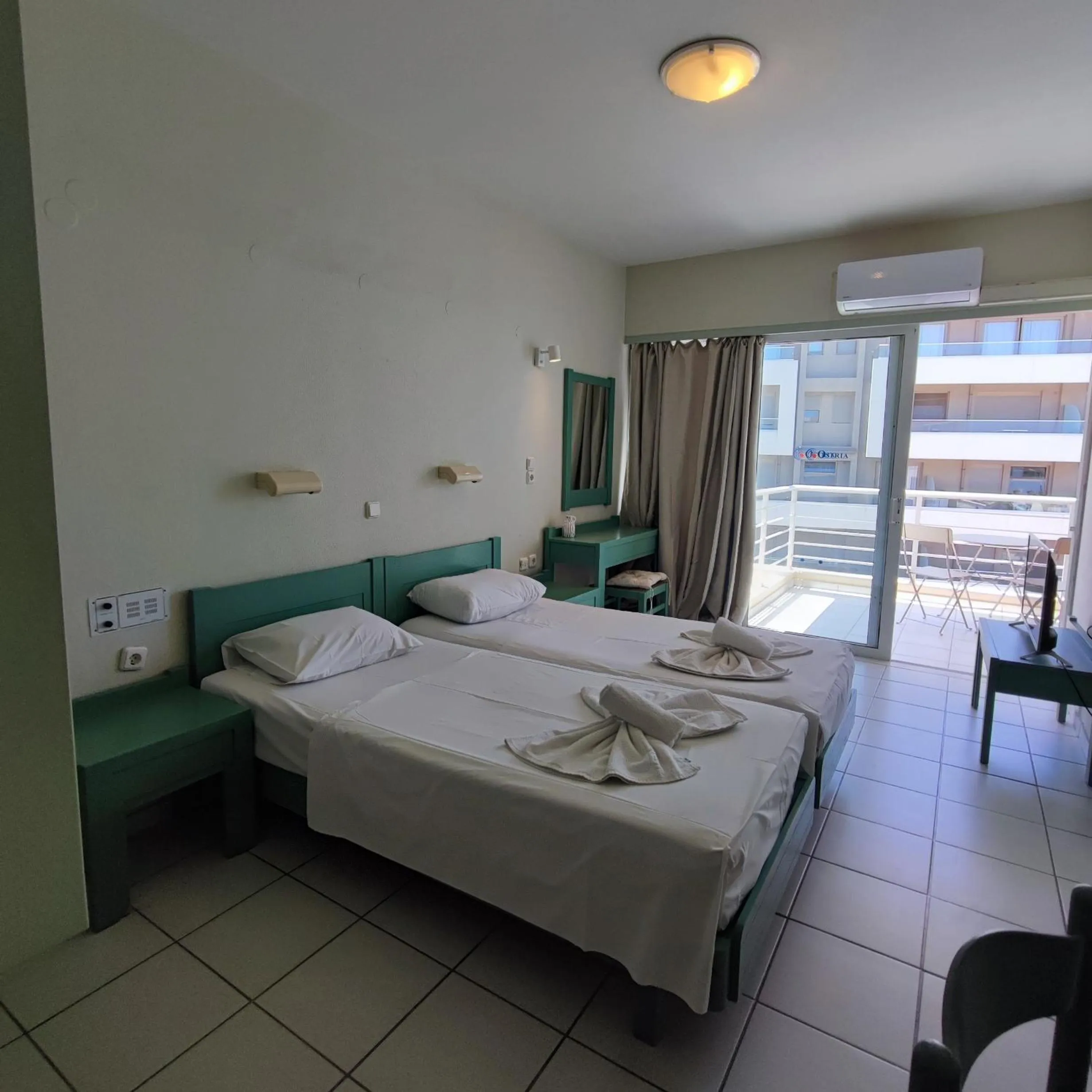 Bed in Ostria Studios