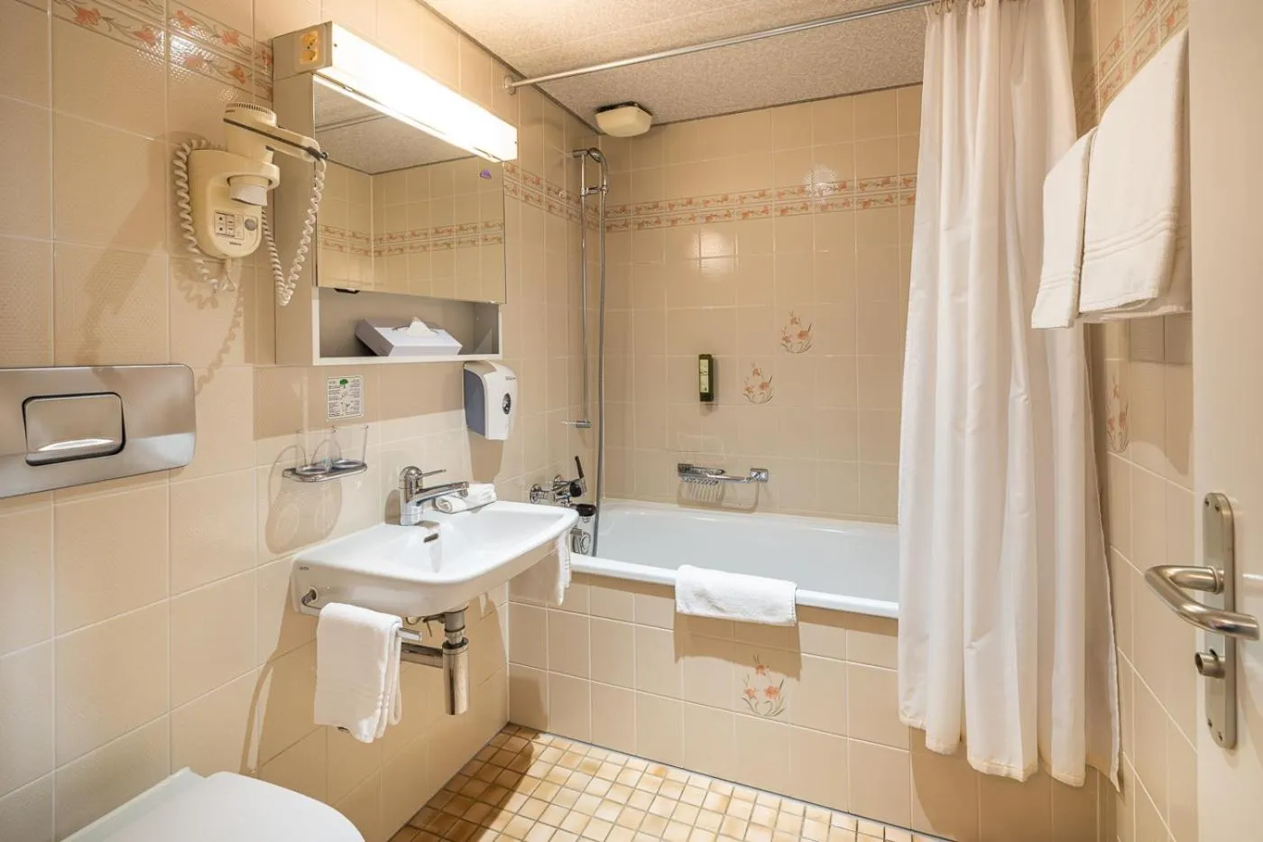 Bathroom in Parkhotel Gunten – Beach & Spa
