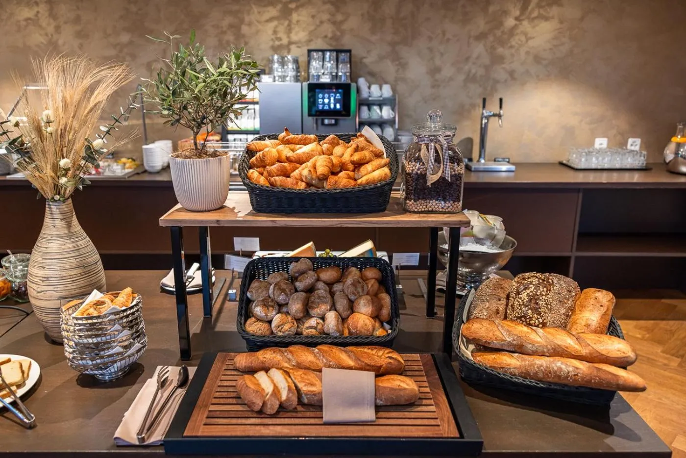 Breakfast in Parkhotel Gunten – Beach & Spa