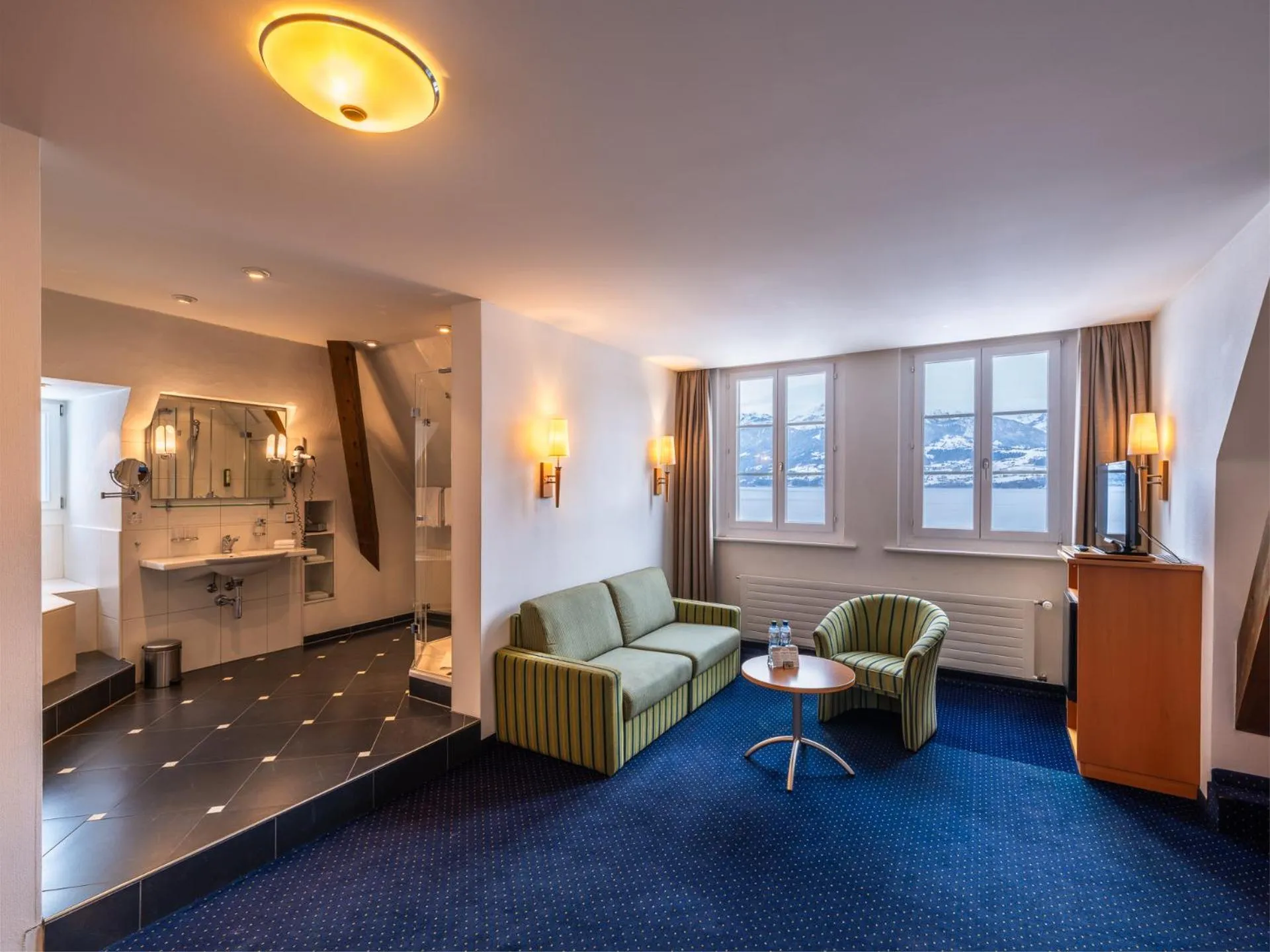 room service in Parkhotel Gunten – Beach & Spa