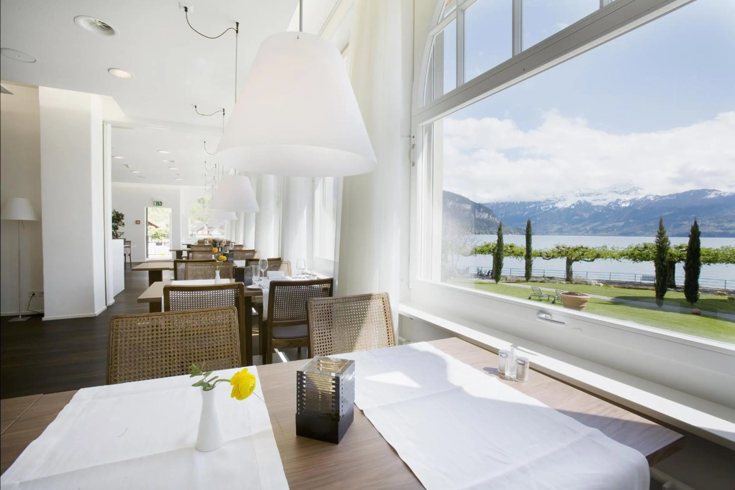Restaurant/places to eat in Parkhotel Gunten – Beach & Spa