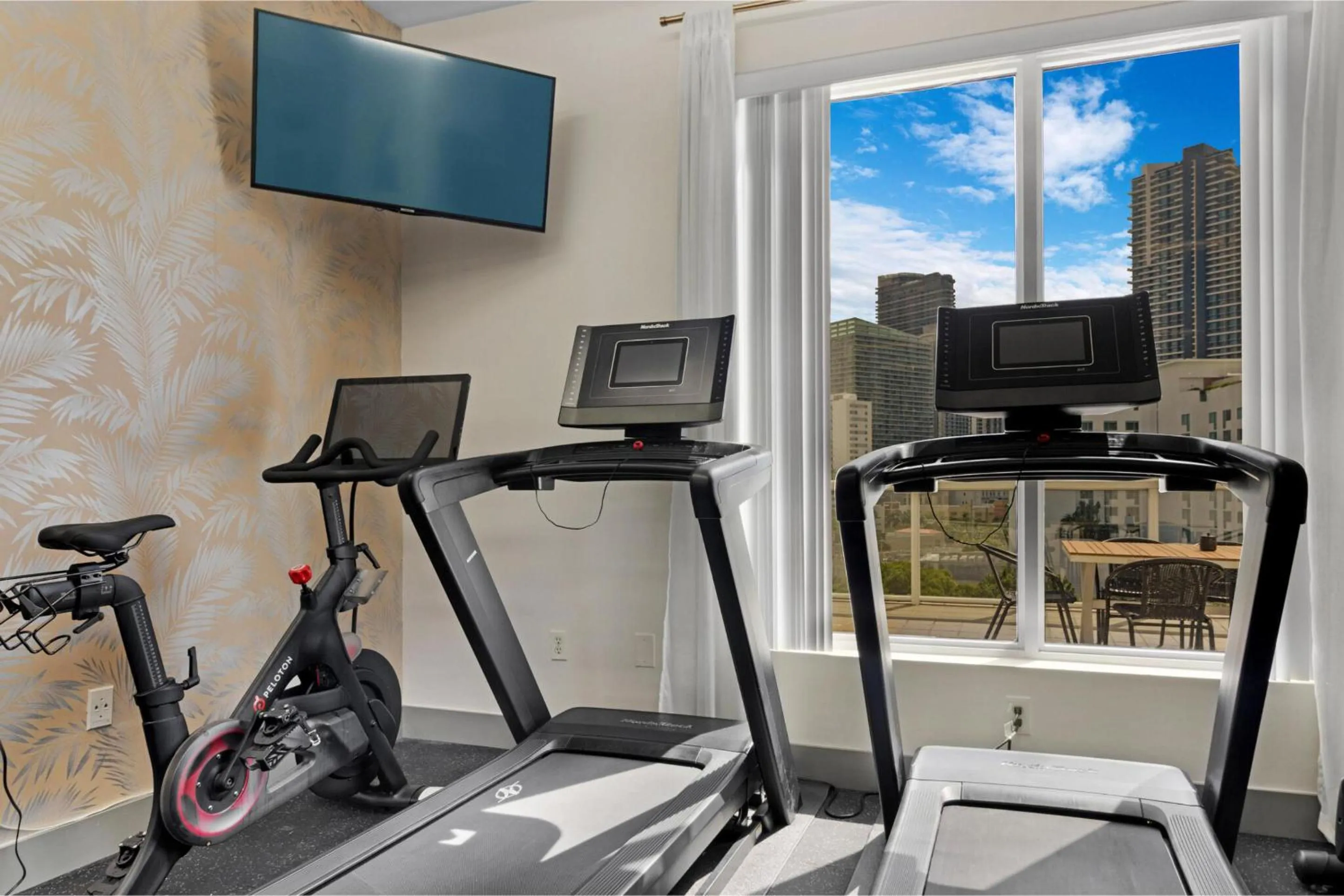 Roami at Habitat Brickell