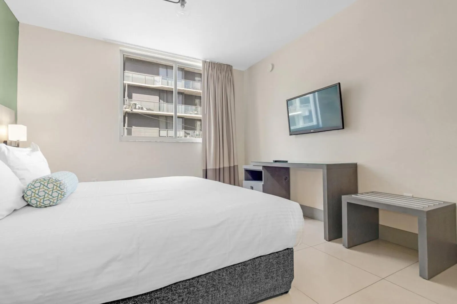 Bed in Roami at Habitat Brickell