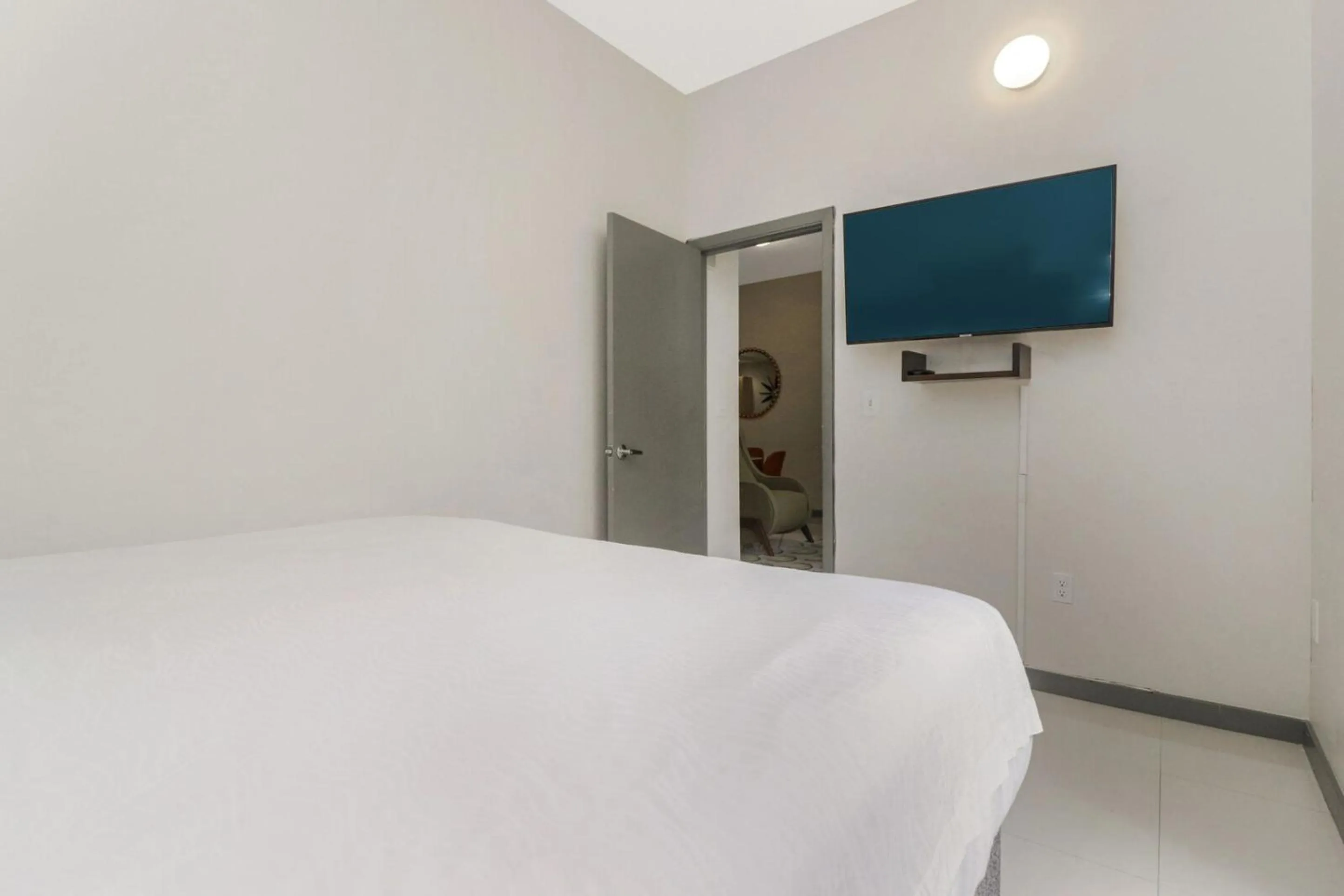 Bed in Roami at Habitat Brickell