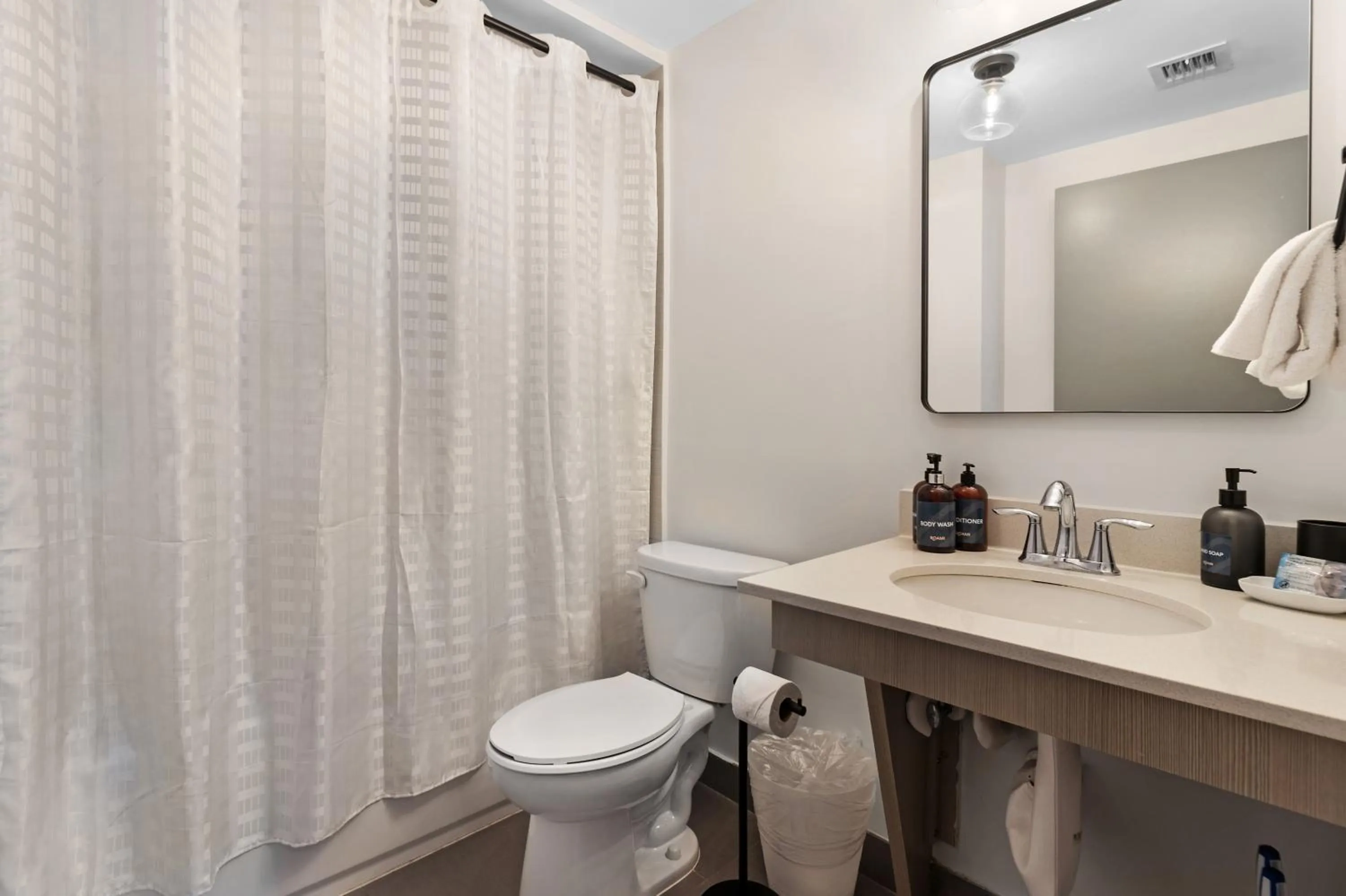 Roami at Habitat Brickell