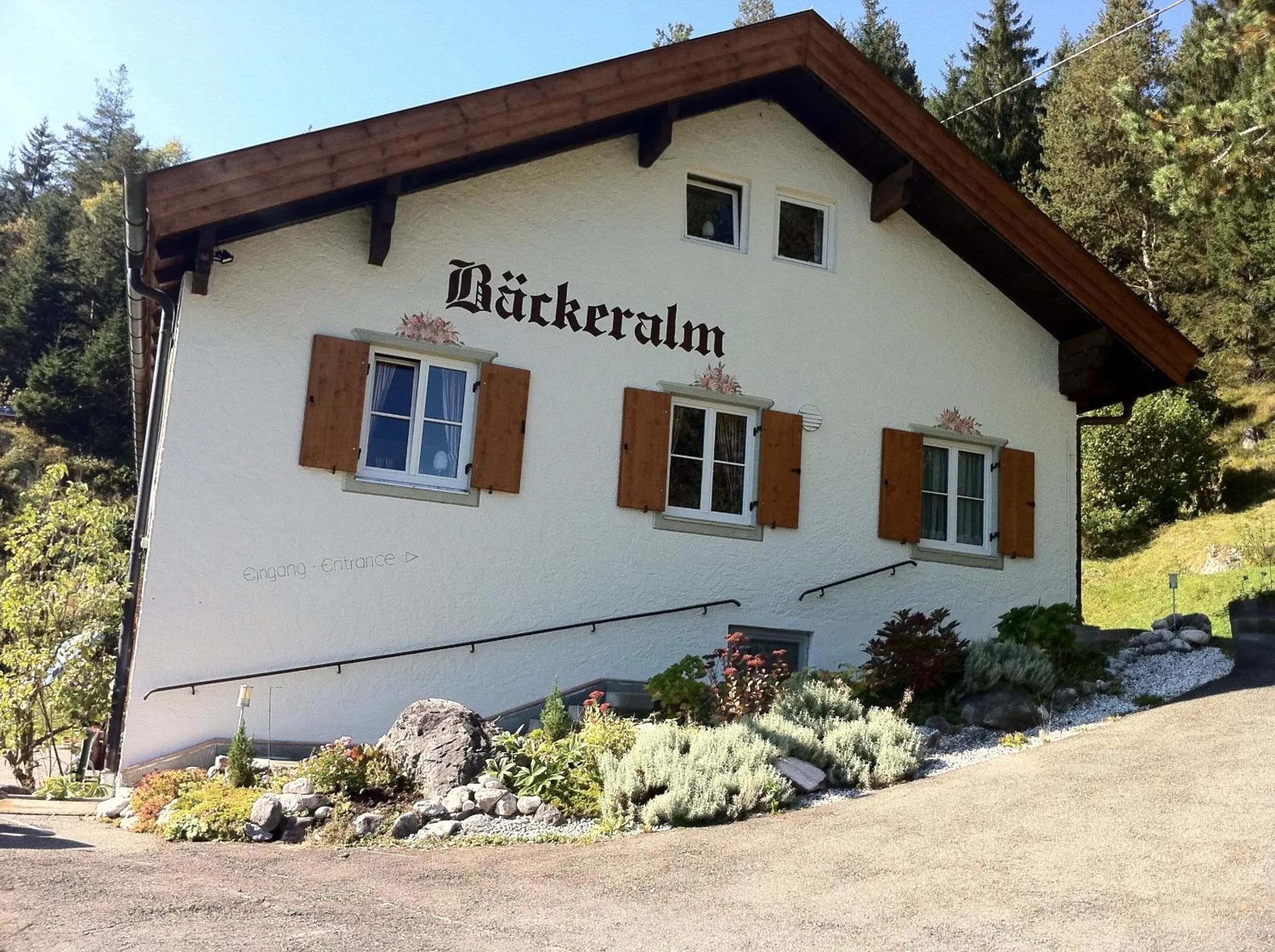 Facade/entrance in Bäckeralm© - B&B 16 +