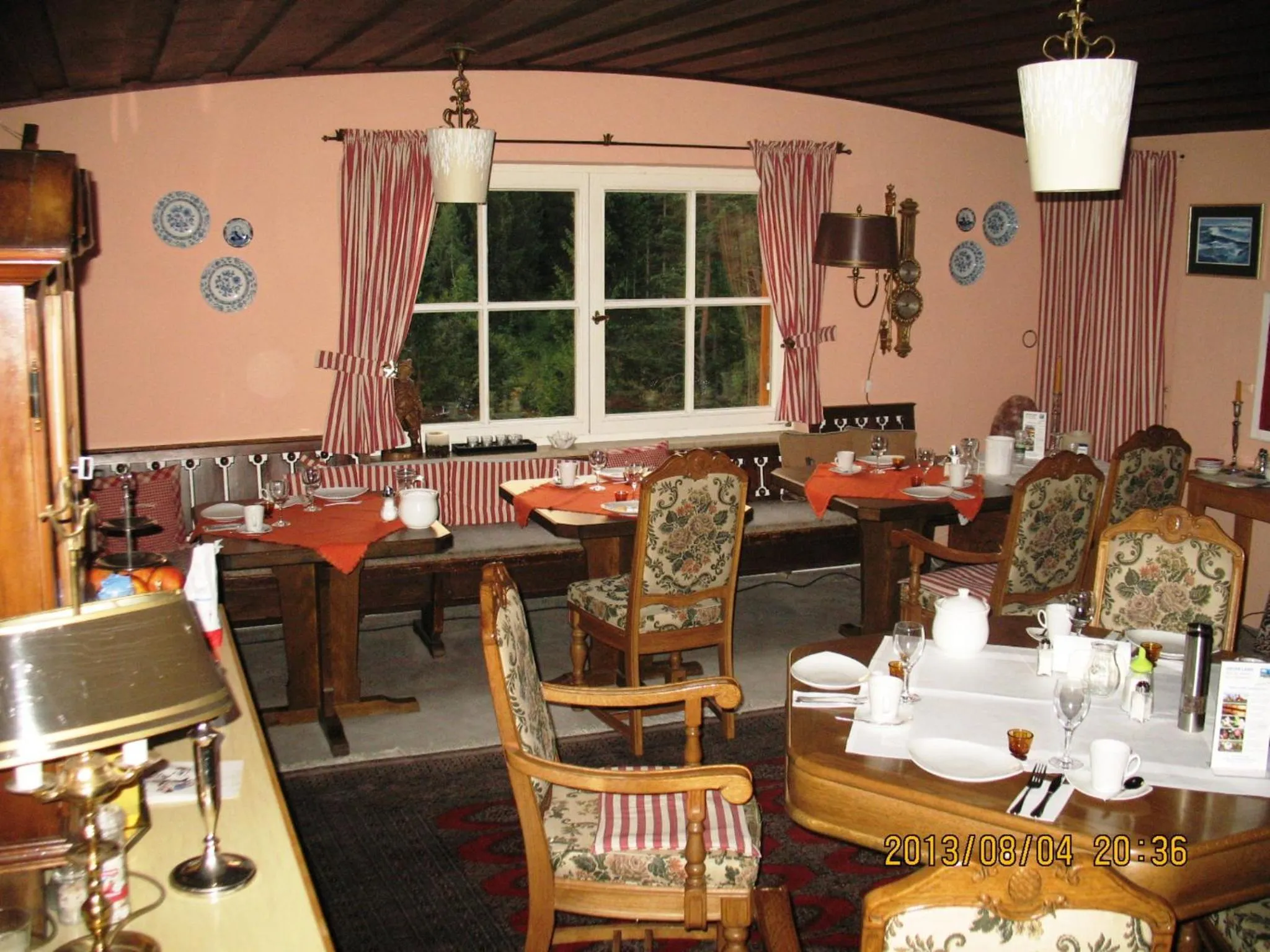 Food and drinks in Bäckeralm© - B&B 16 +