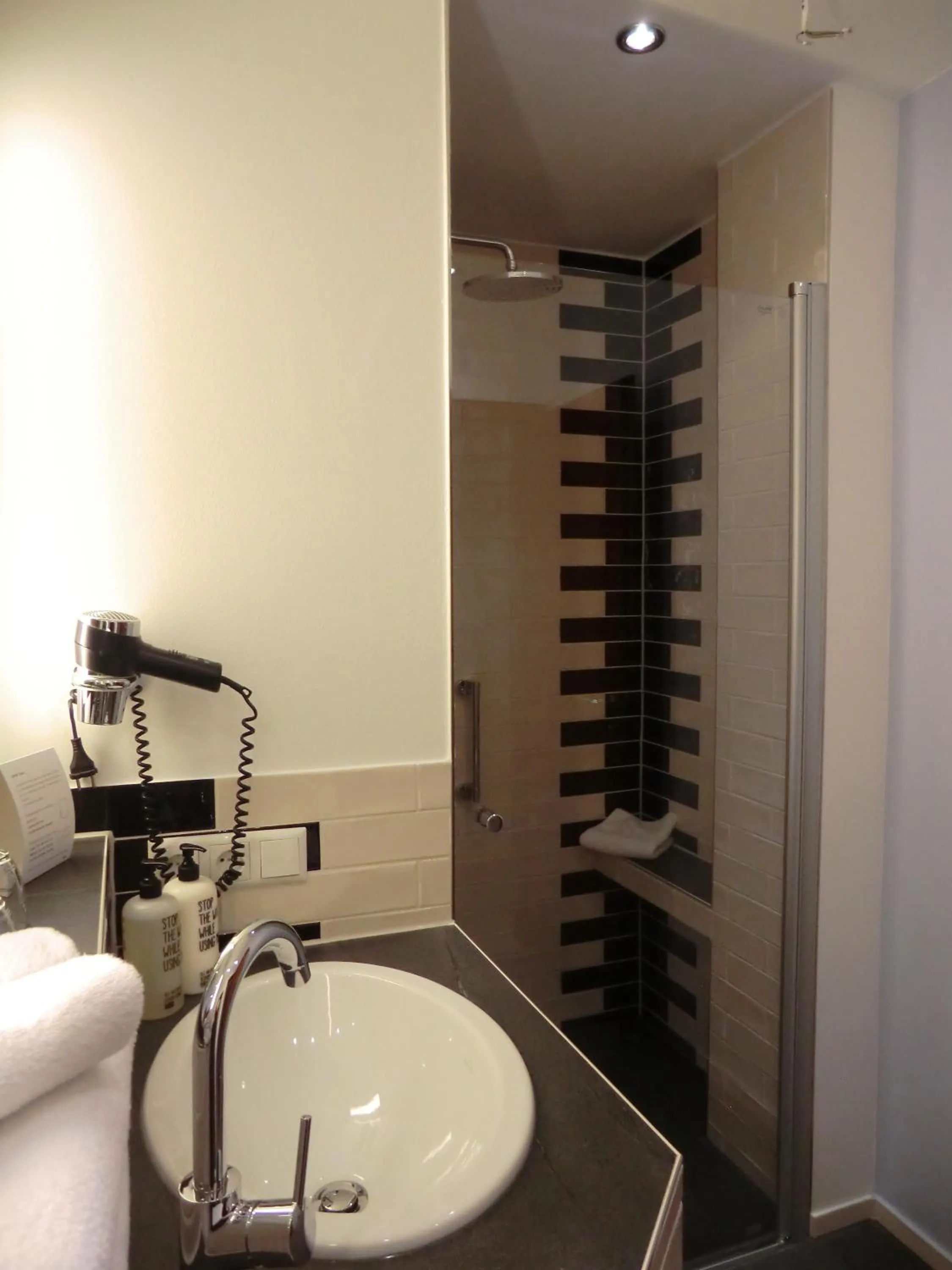 Bathroom in Hotel Scherf