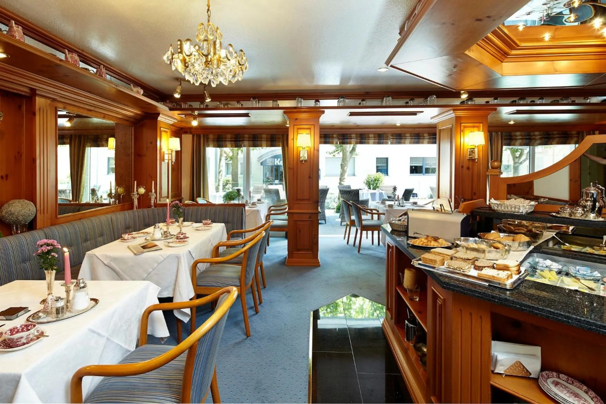 Restaurant/places to eat in Hotel Scherf