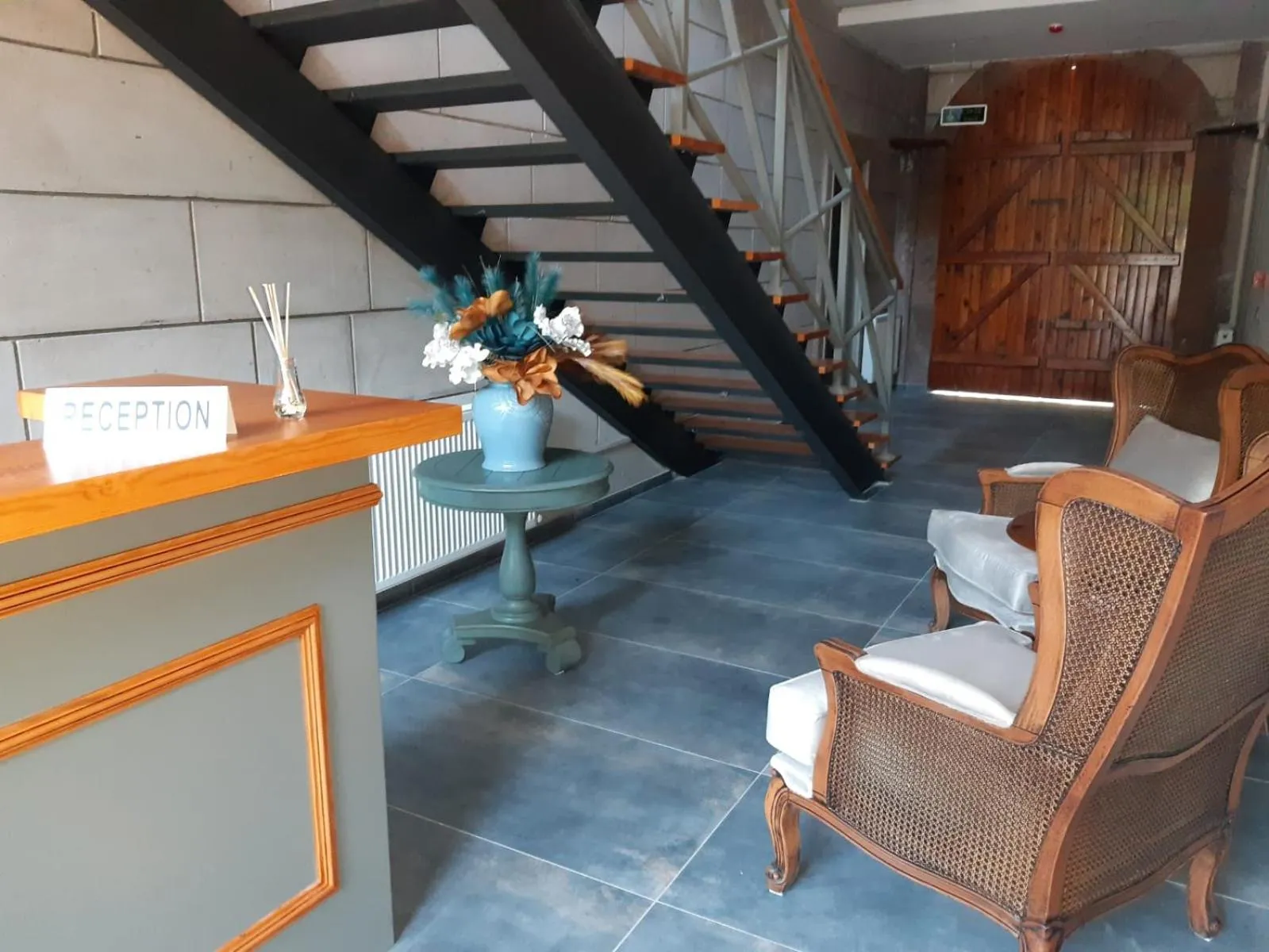 Facade/entrance in SUNOLUS VINEYARDHOUSe