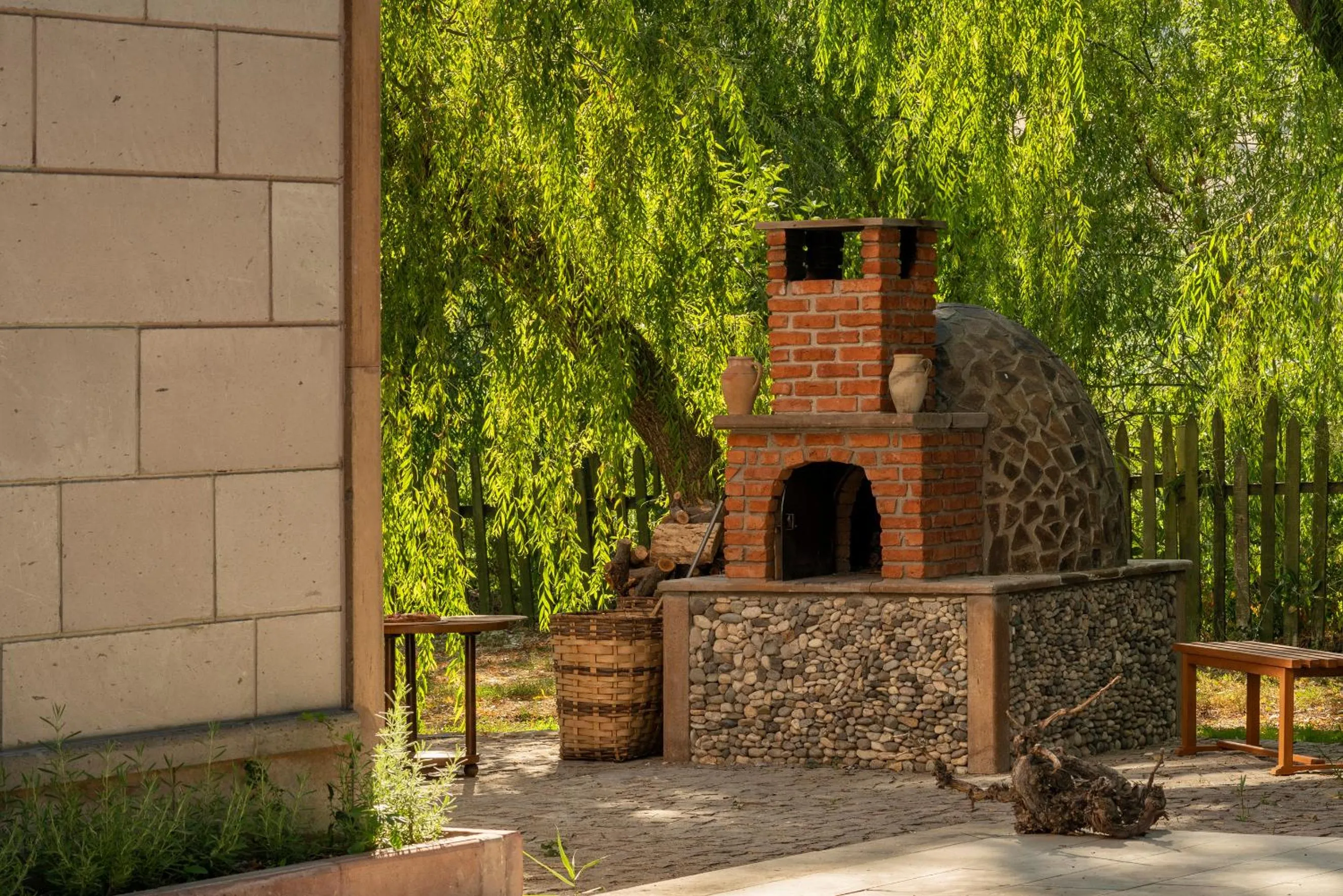 Garden in SUNOLUS VINEYARDHOUSe