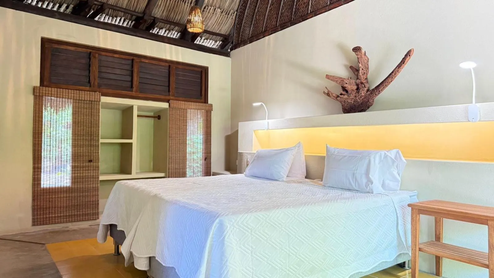 Bed in Senda Koguiwa