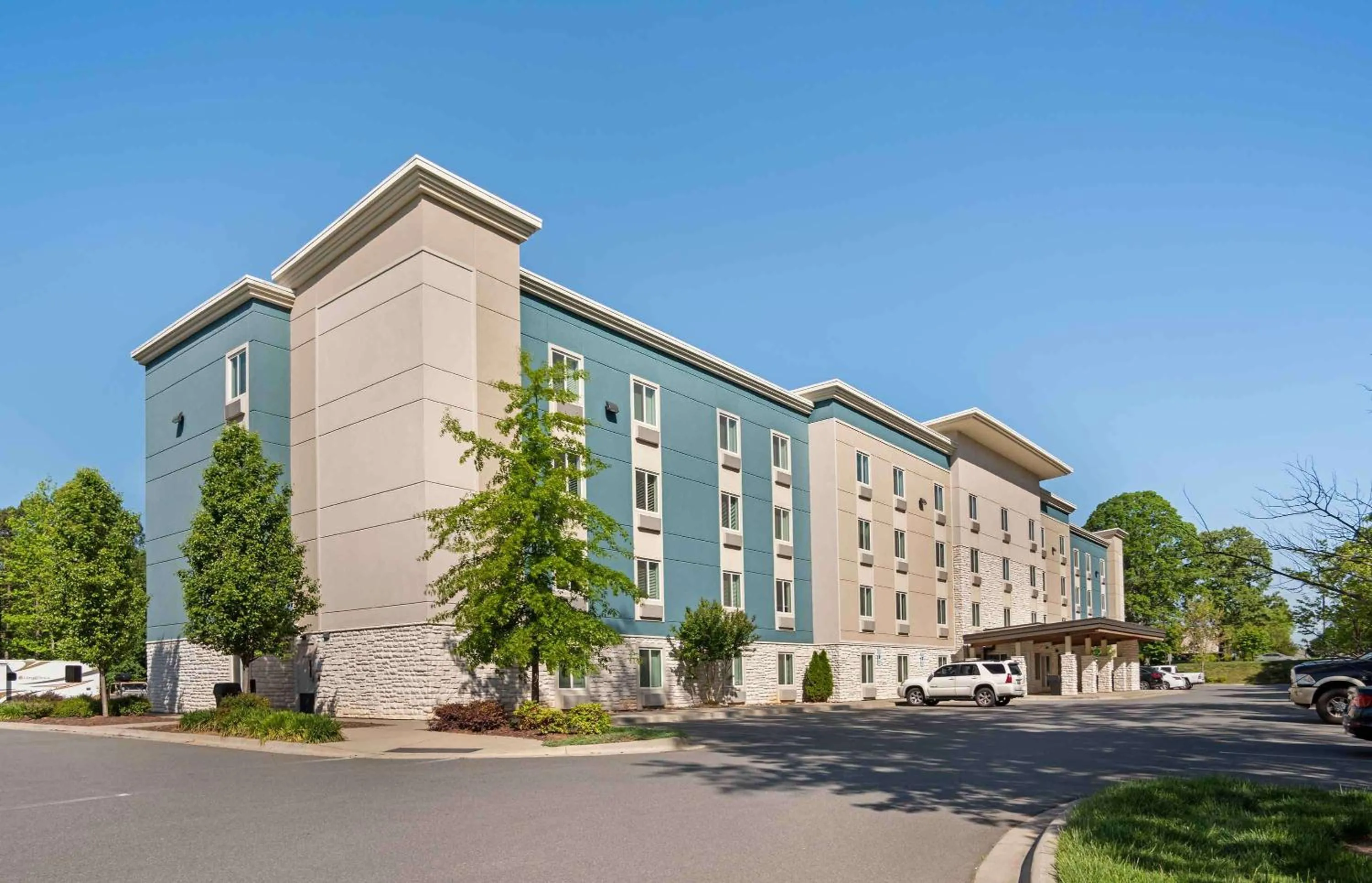 Property building in Extended Stay America Suites - Charlotte - Matthews