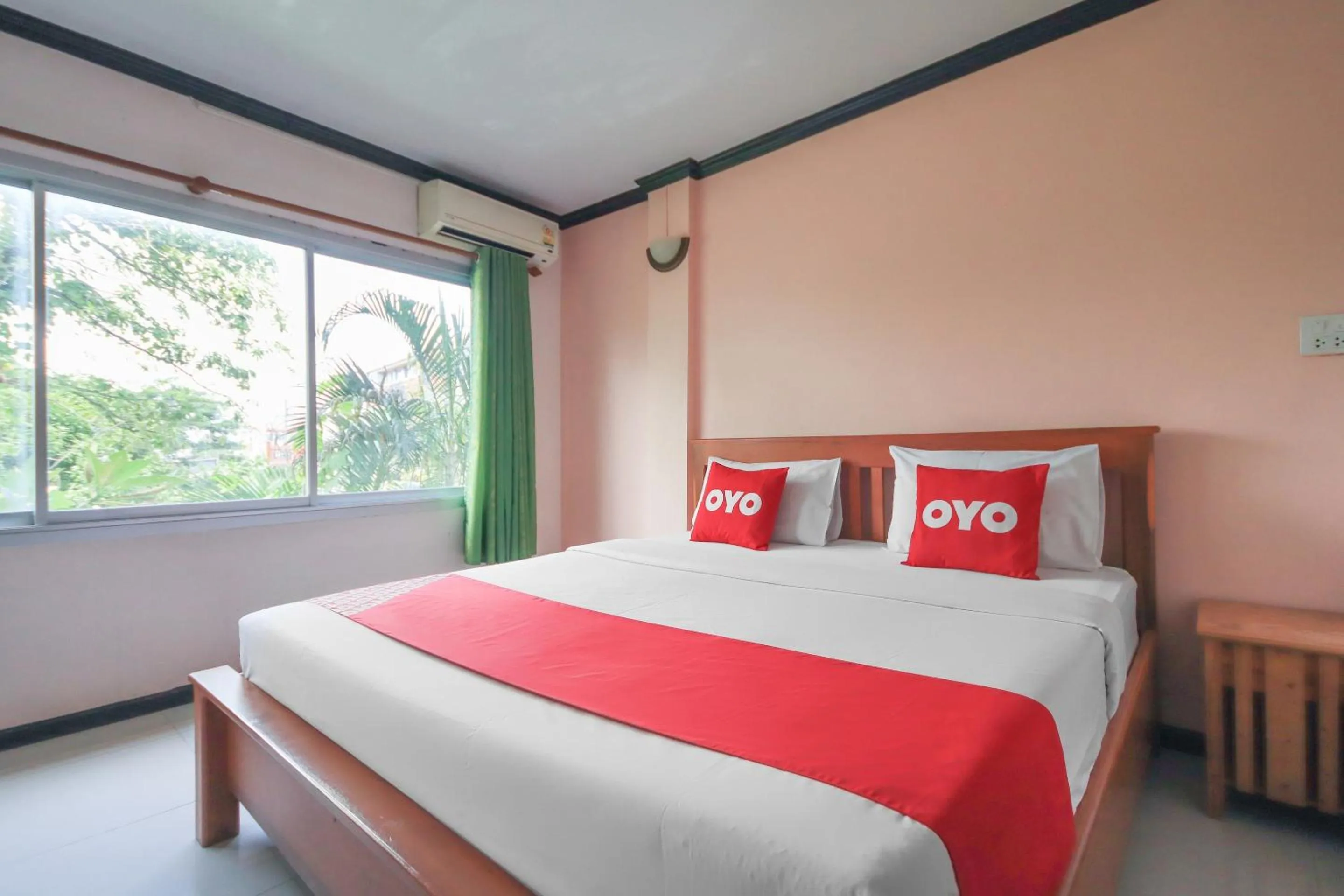 Bedroom in Prickhom Garden Hotel