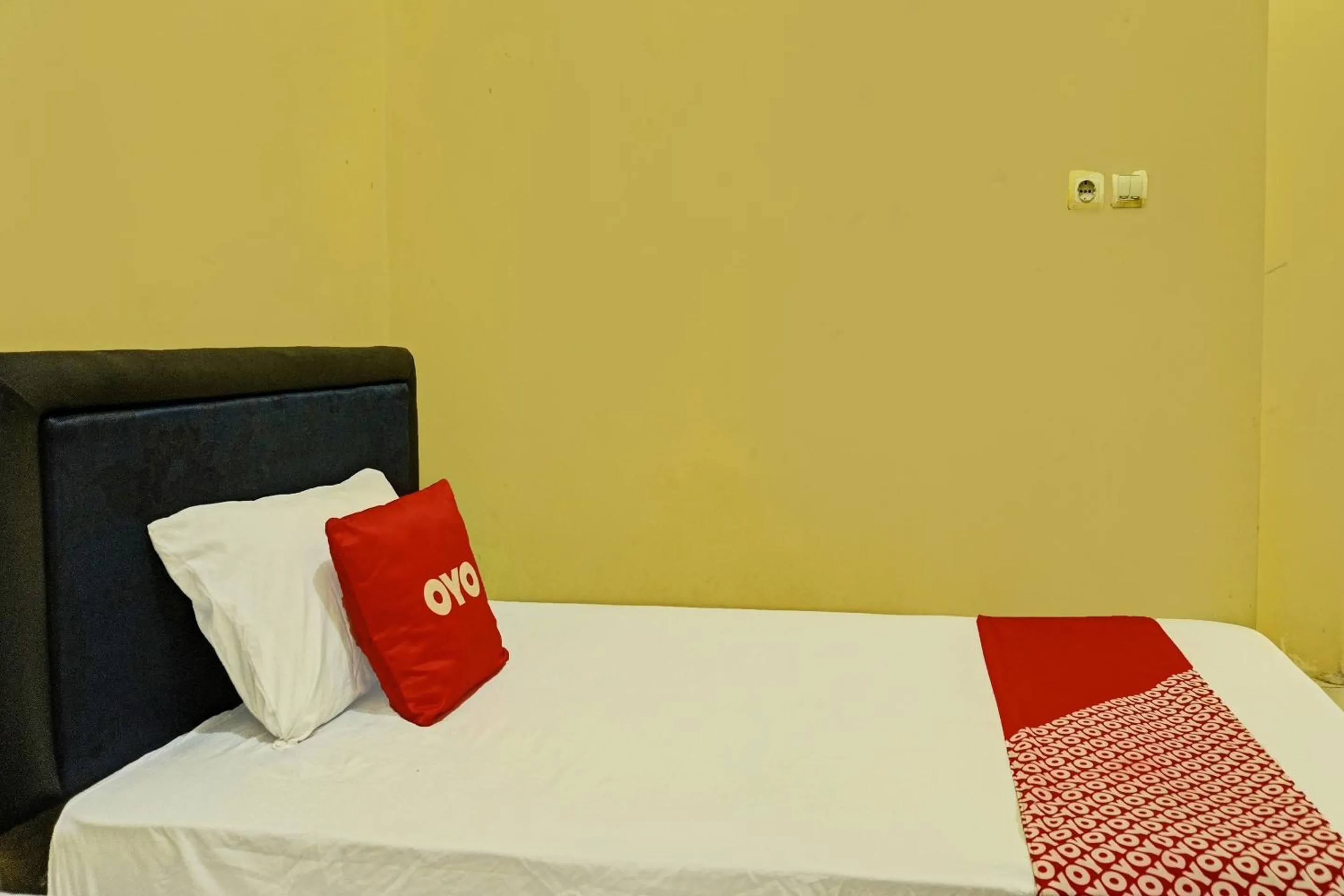 Bedroom, Bed in Hotel O Sweet Candy 1 Syariah