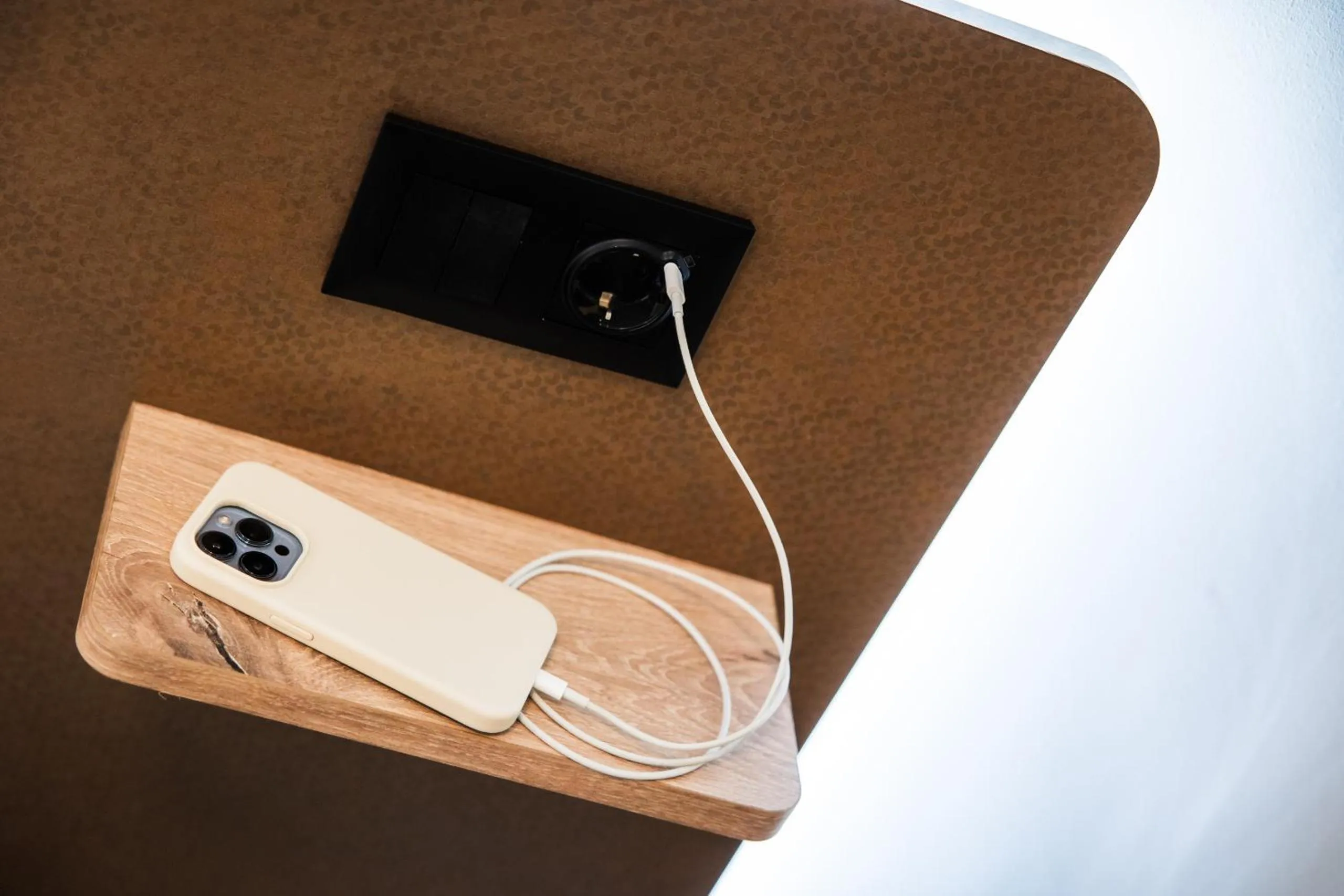 Decorative detail in Apartamentos Reyes Católicos