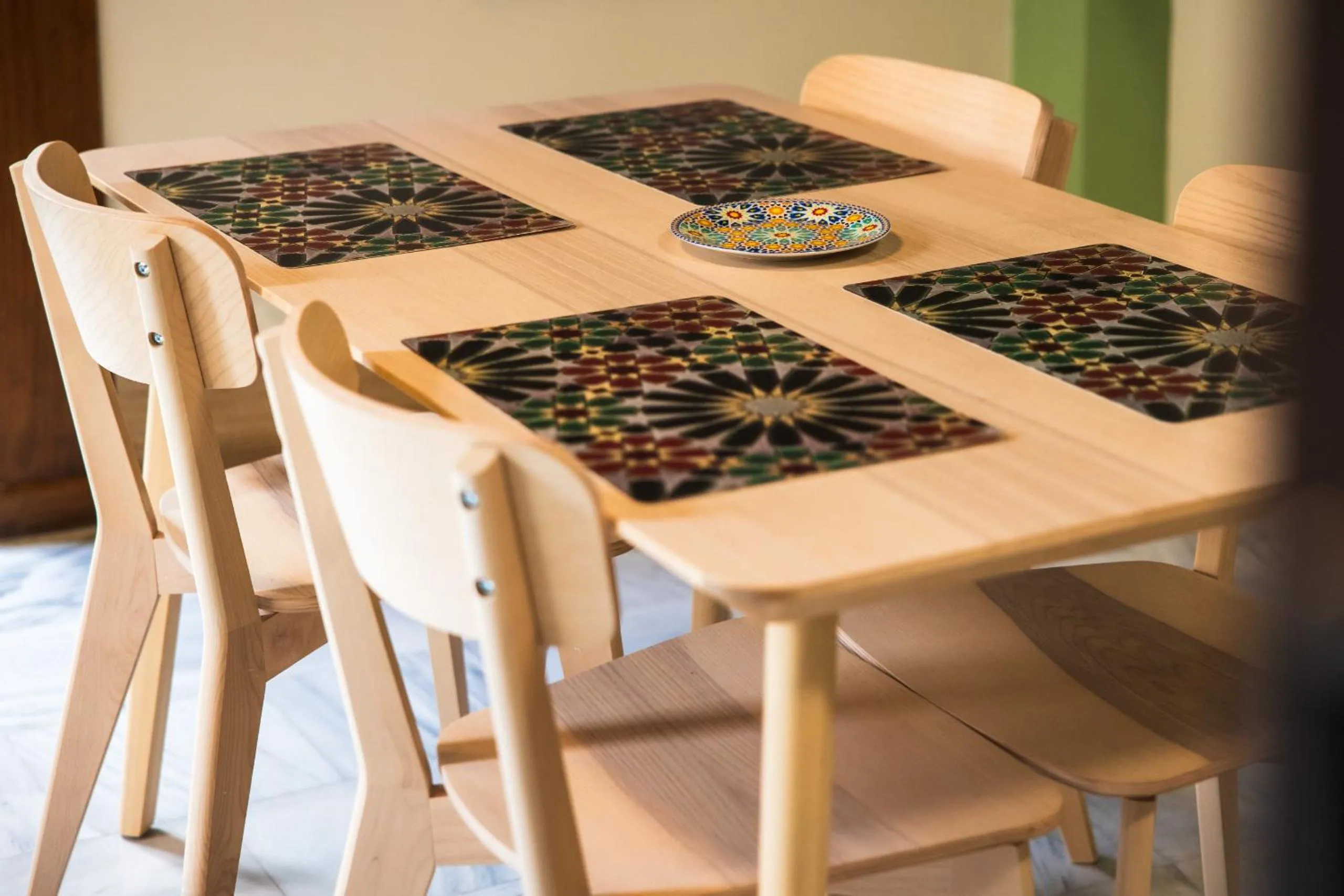 Decorative detail in Apartamentos Reyes Católicos