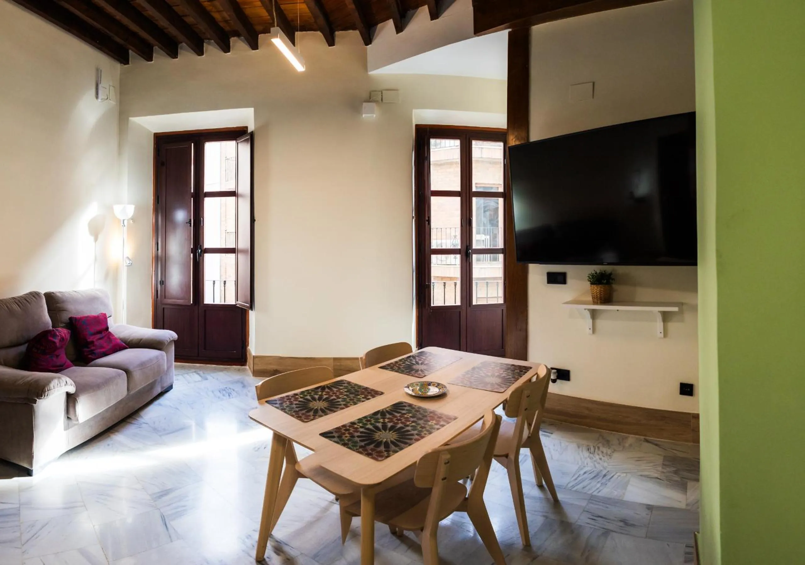 Dining area in Apartamentos Reyes Católicos