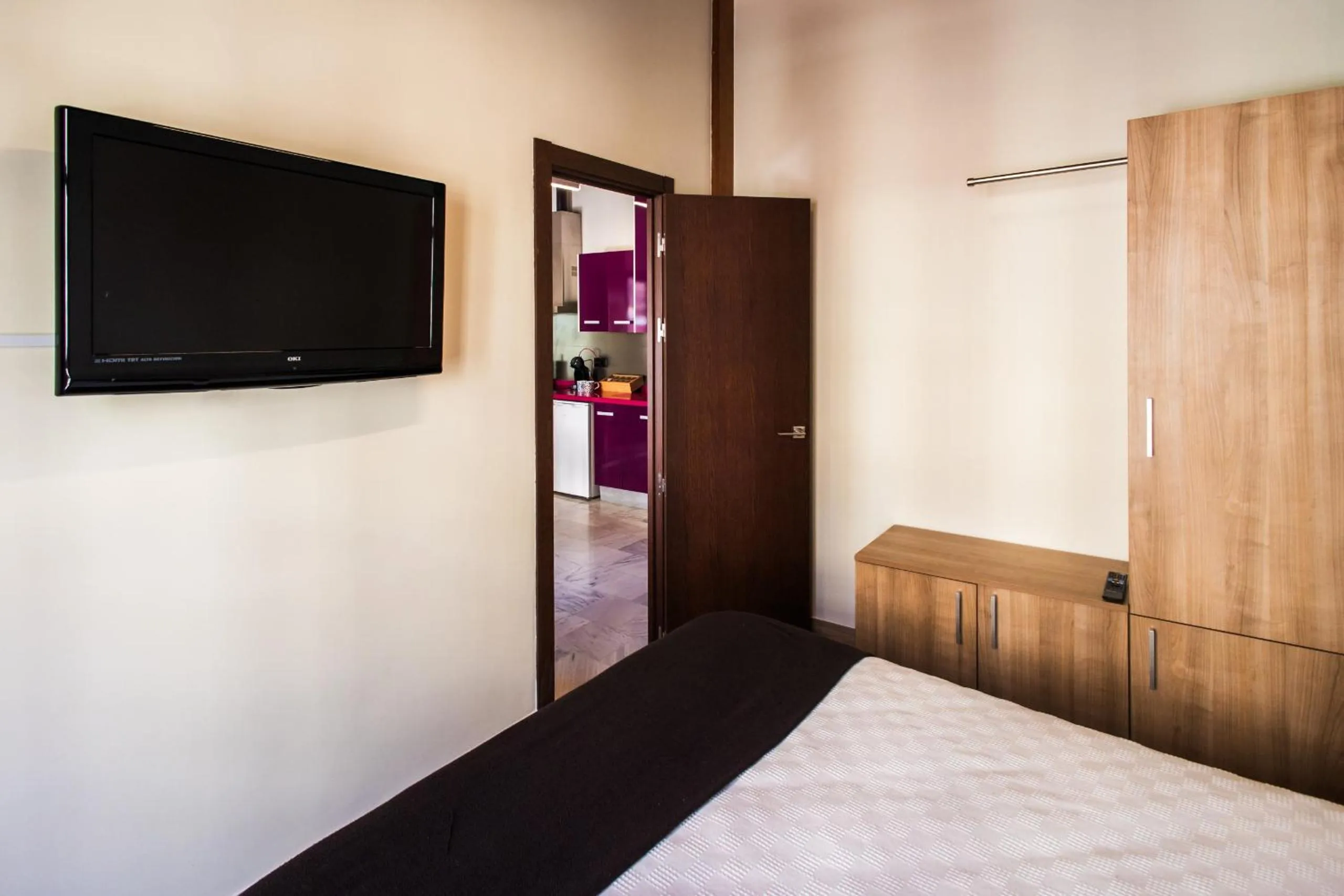 Bed in Apartamentos Reyes Católicos