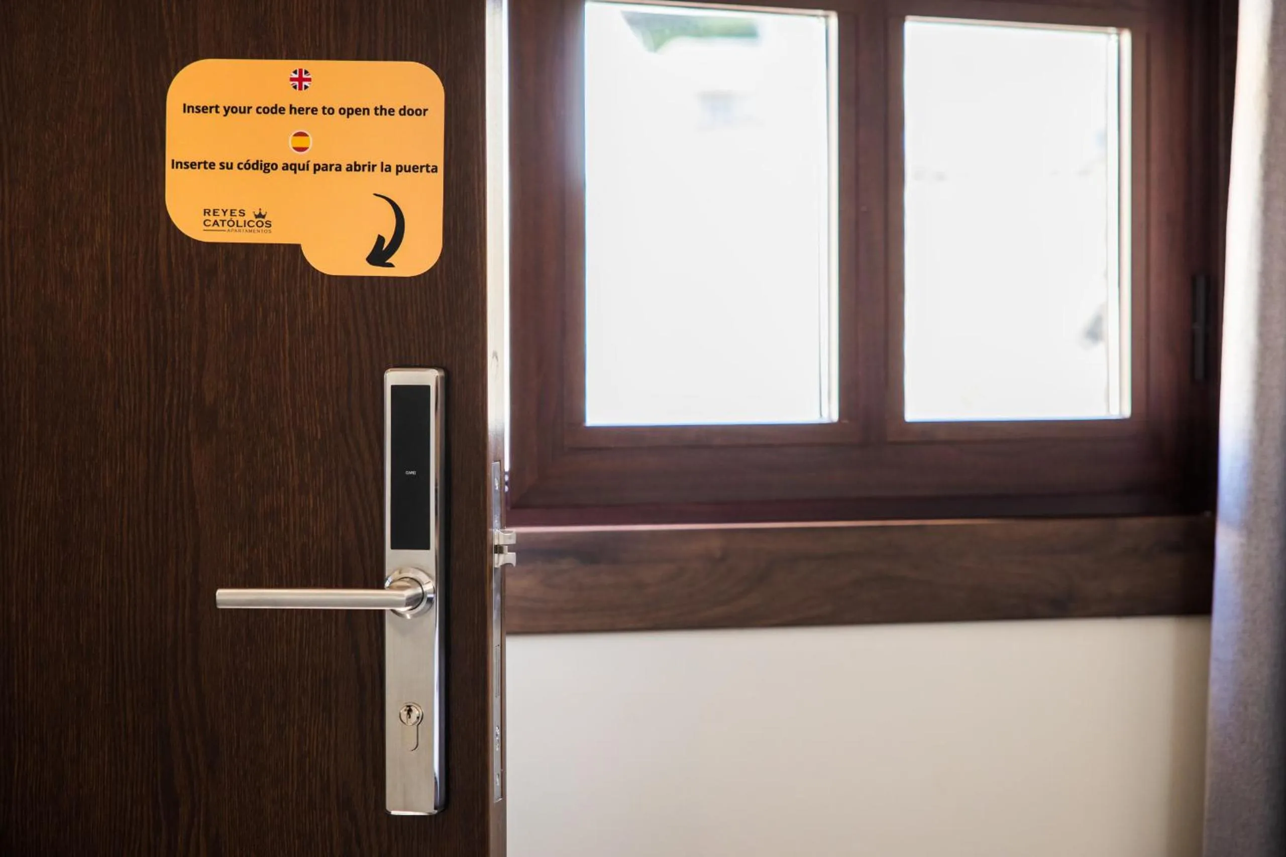 Decorative detail in Apartamentos Reyes Católicos