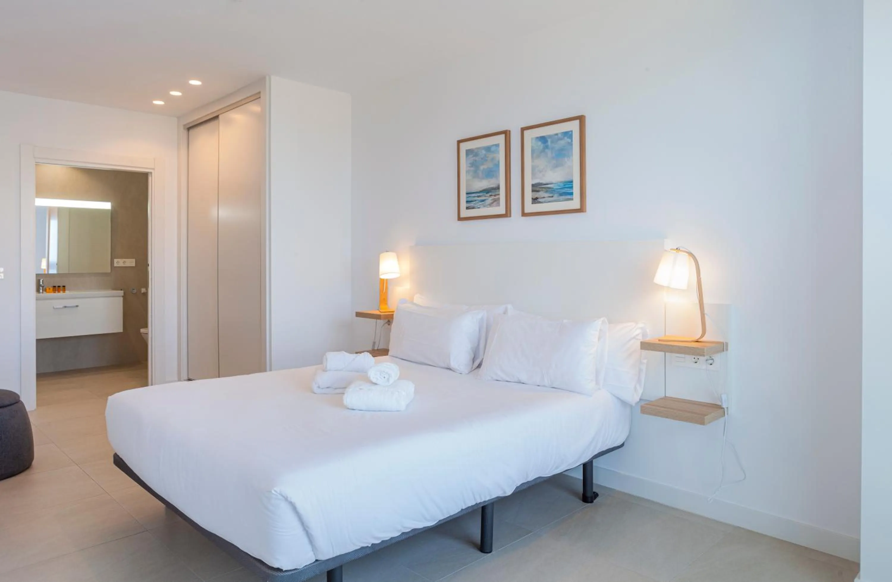 Bed in Blue Line Apartment Hotel - Be Line Group