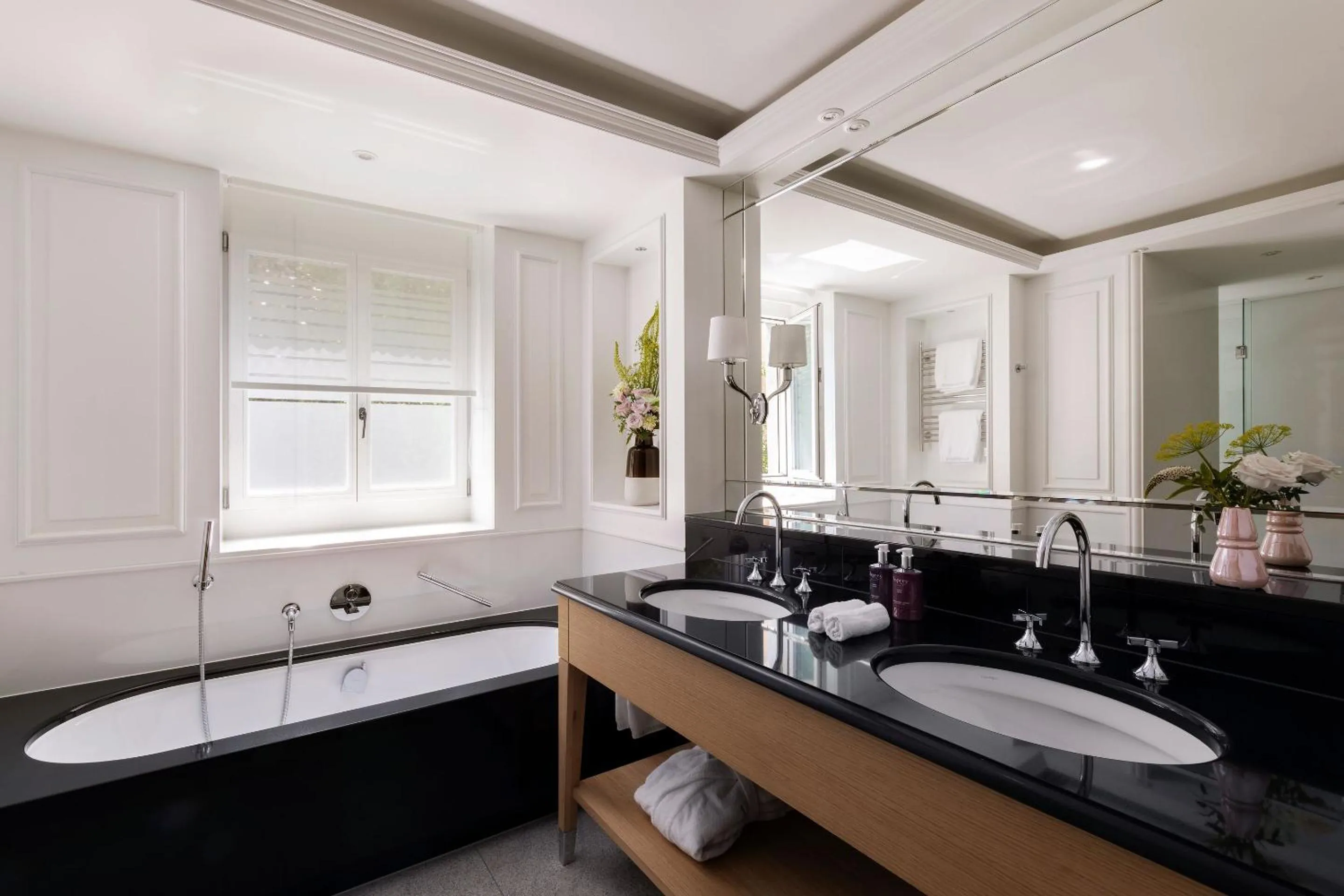 Shower in Grand Hotel Kronenhof