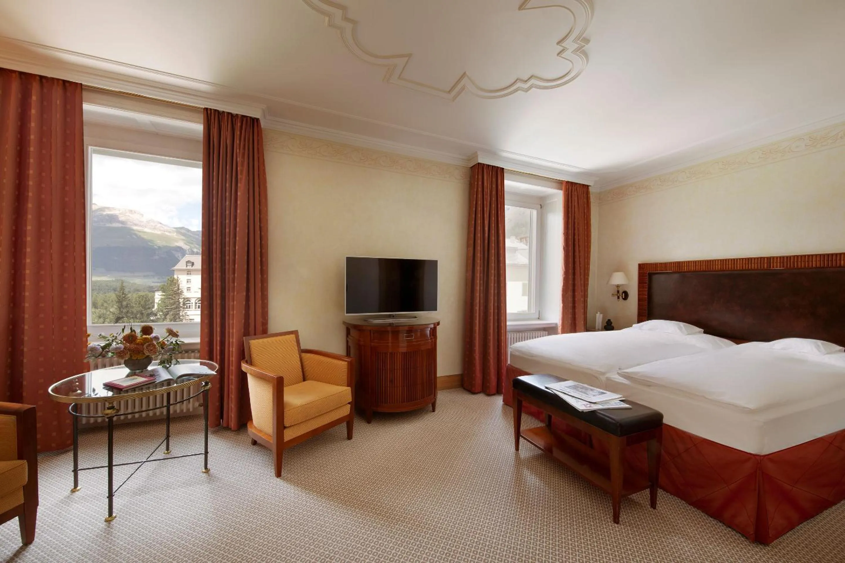 Bedroom, Bed in Grand Hotel Kronenhof