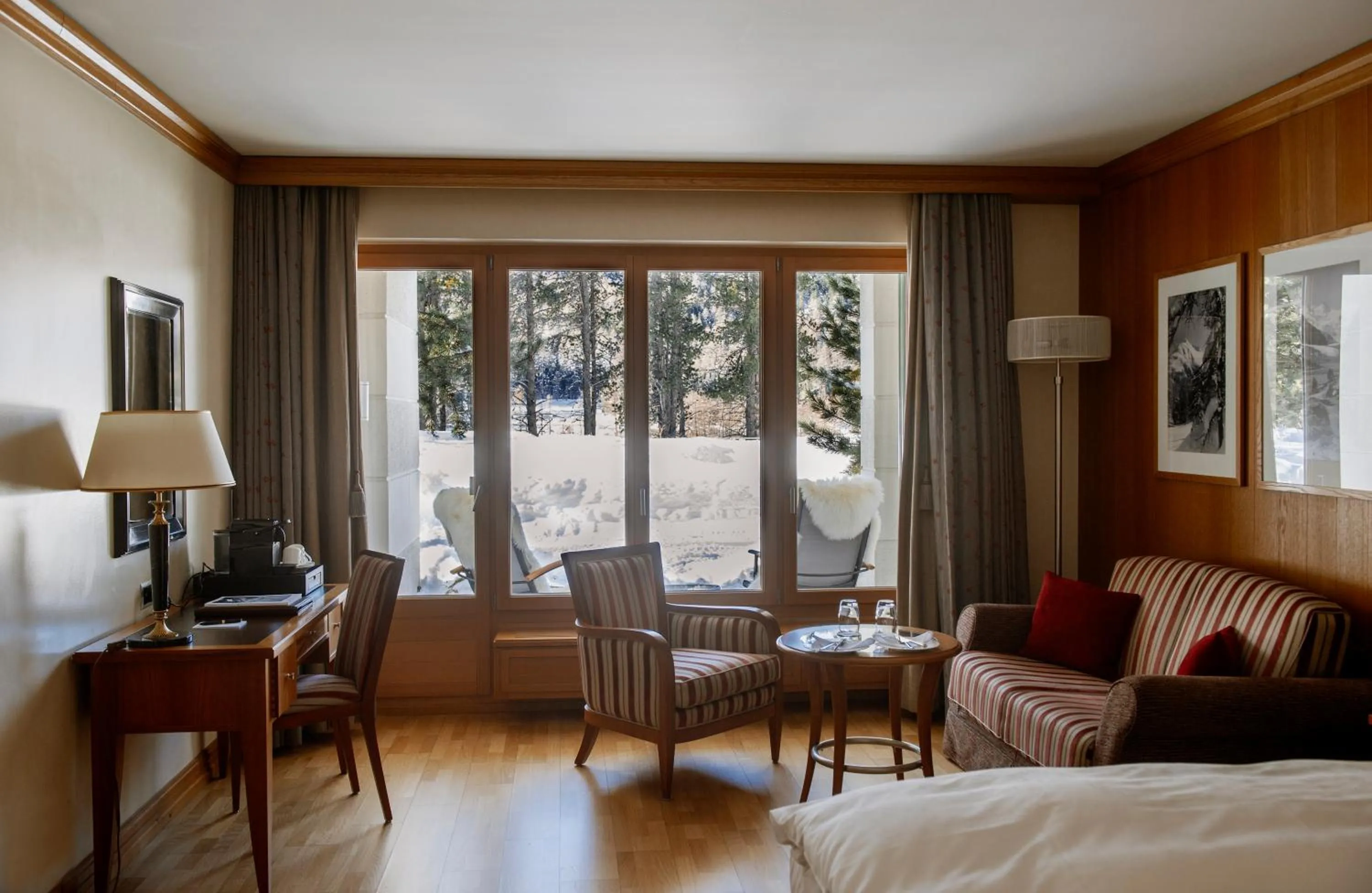 View (from property/room), Bed in Grand Hotel Kronenhof