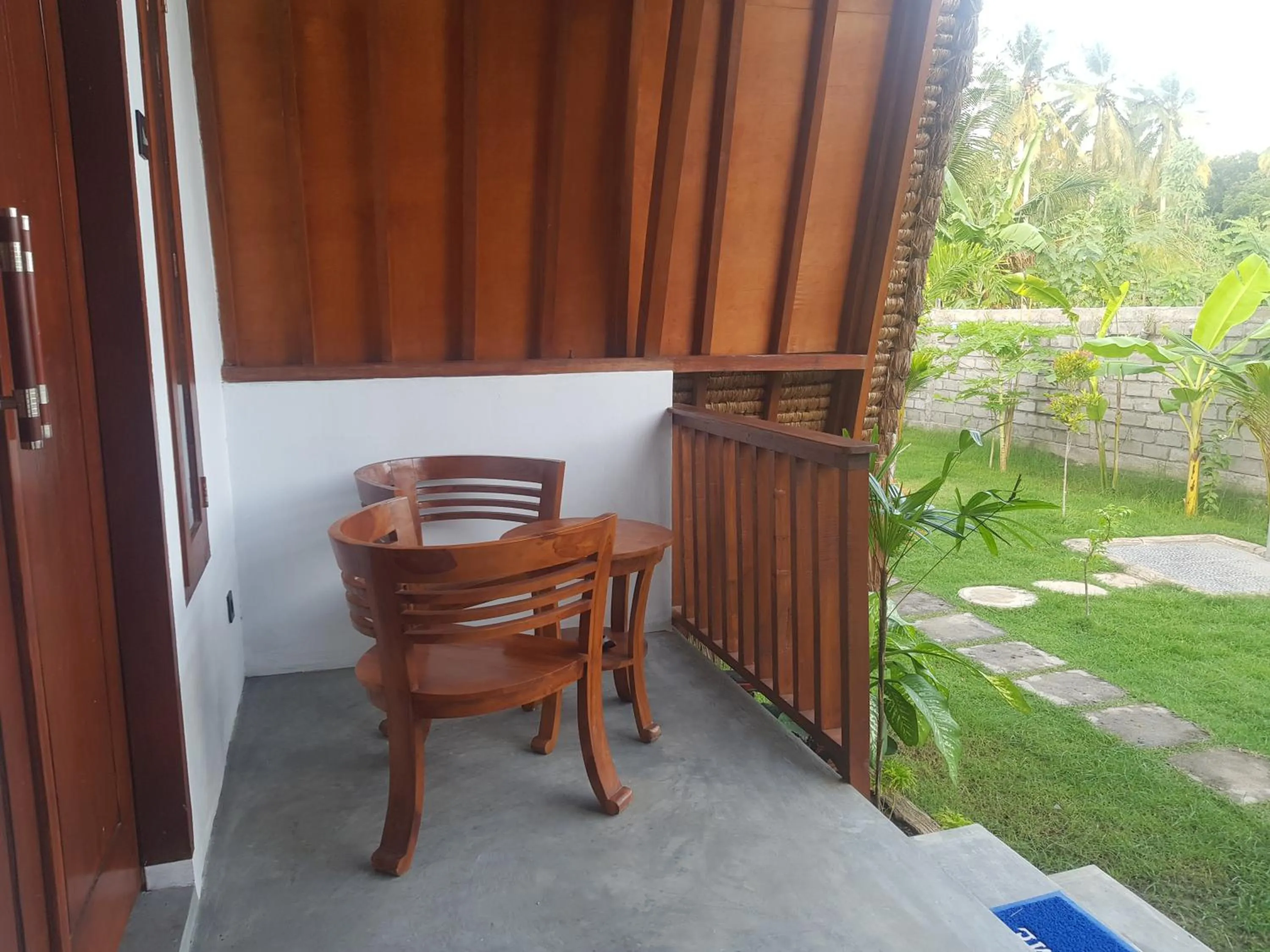 Balcony/Terrace in Tropical Sunday Bungalow - Surf And Stay