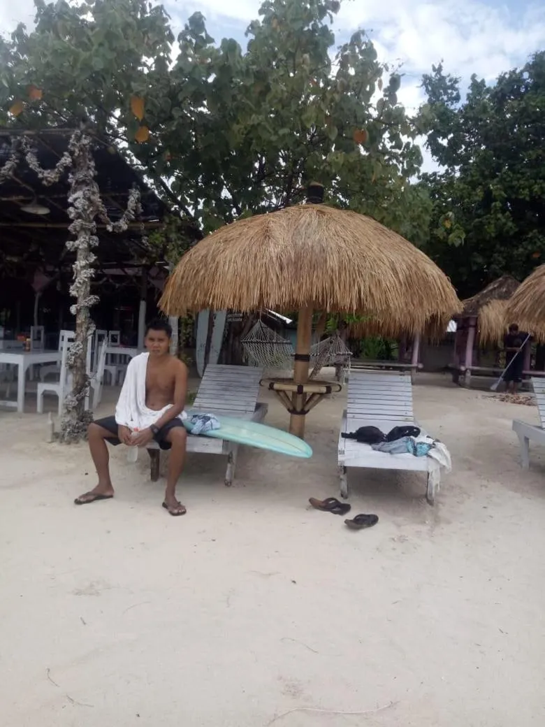 Tropical Sunday Bungalow - Surf And Stay