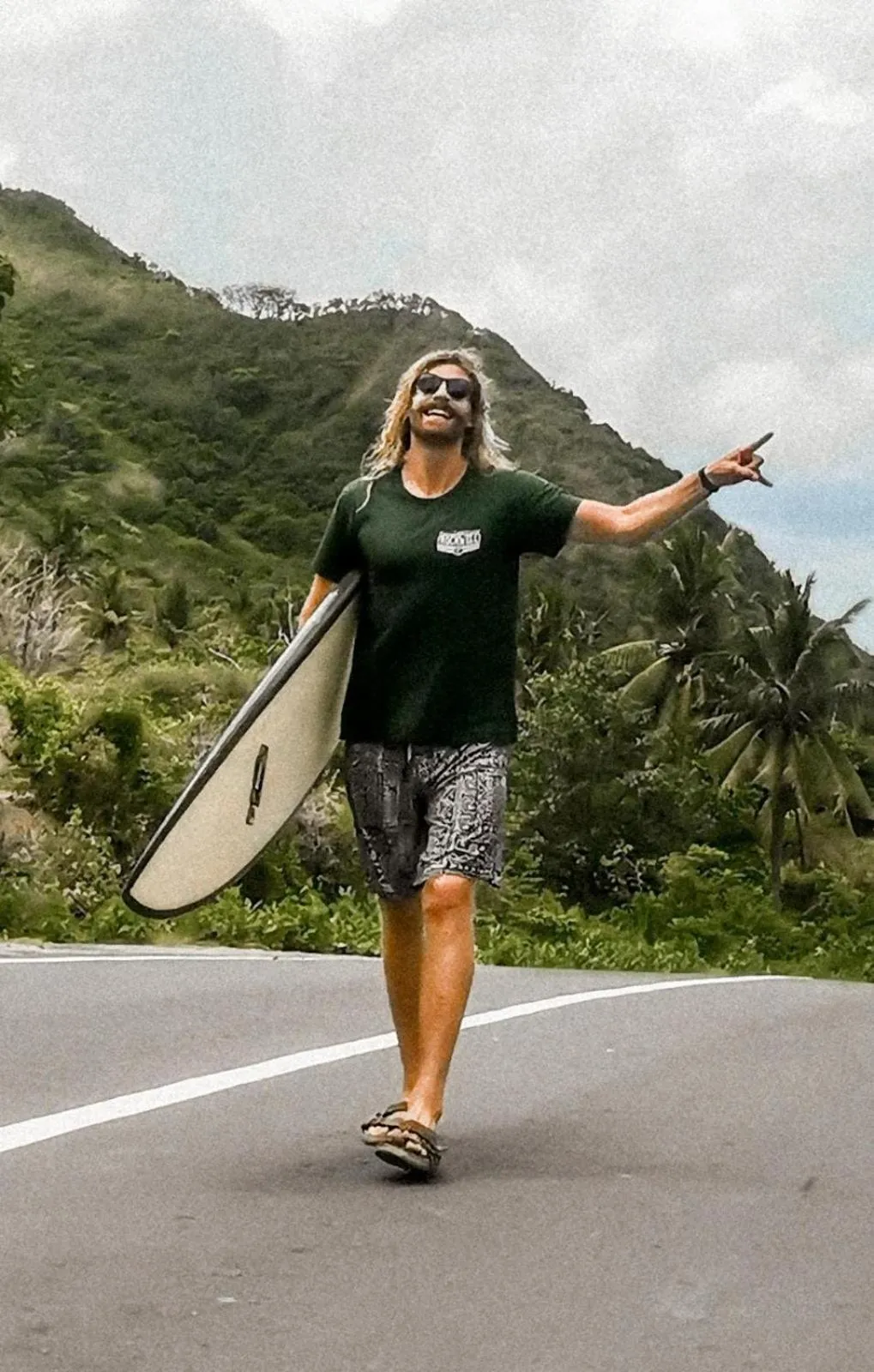 Tropical Sunday Bungalow - Surf And Stay