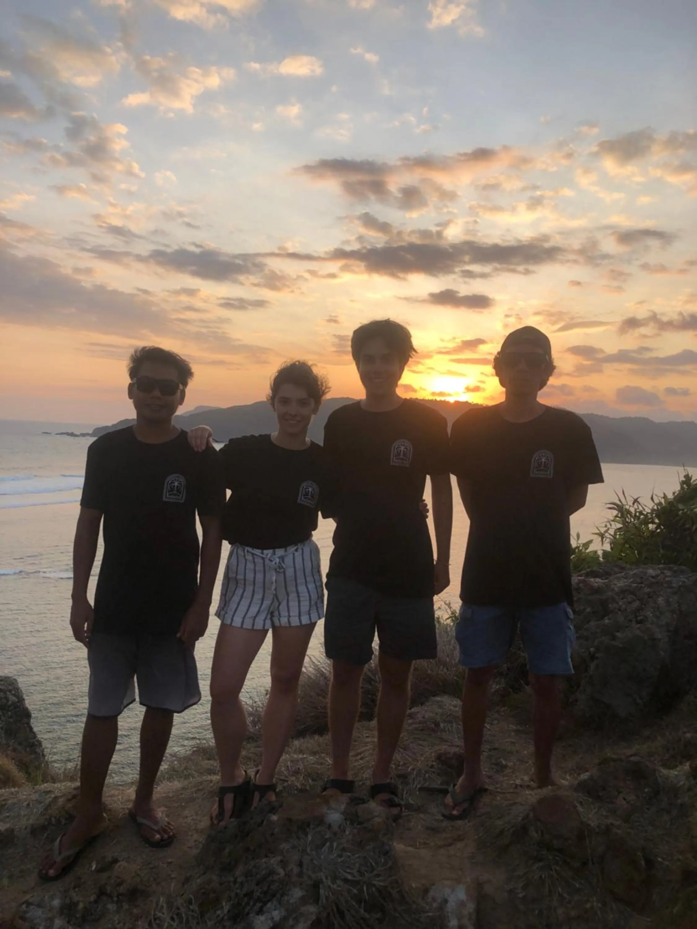 Property building in Tropical Sunday Bungalow - Surf And Stay