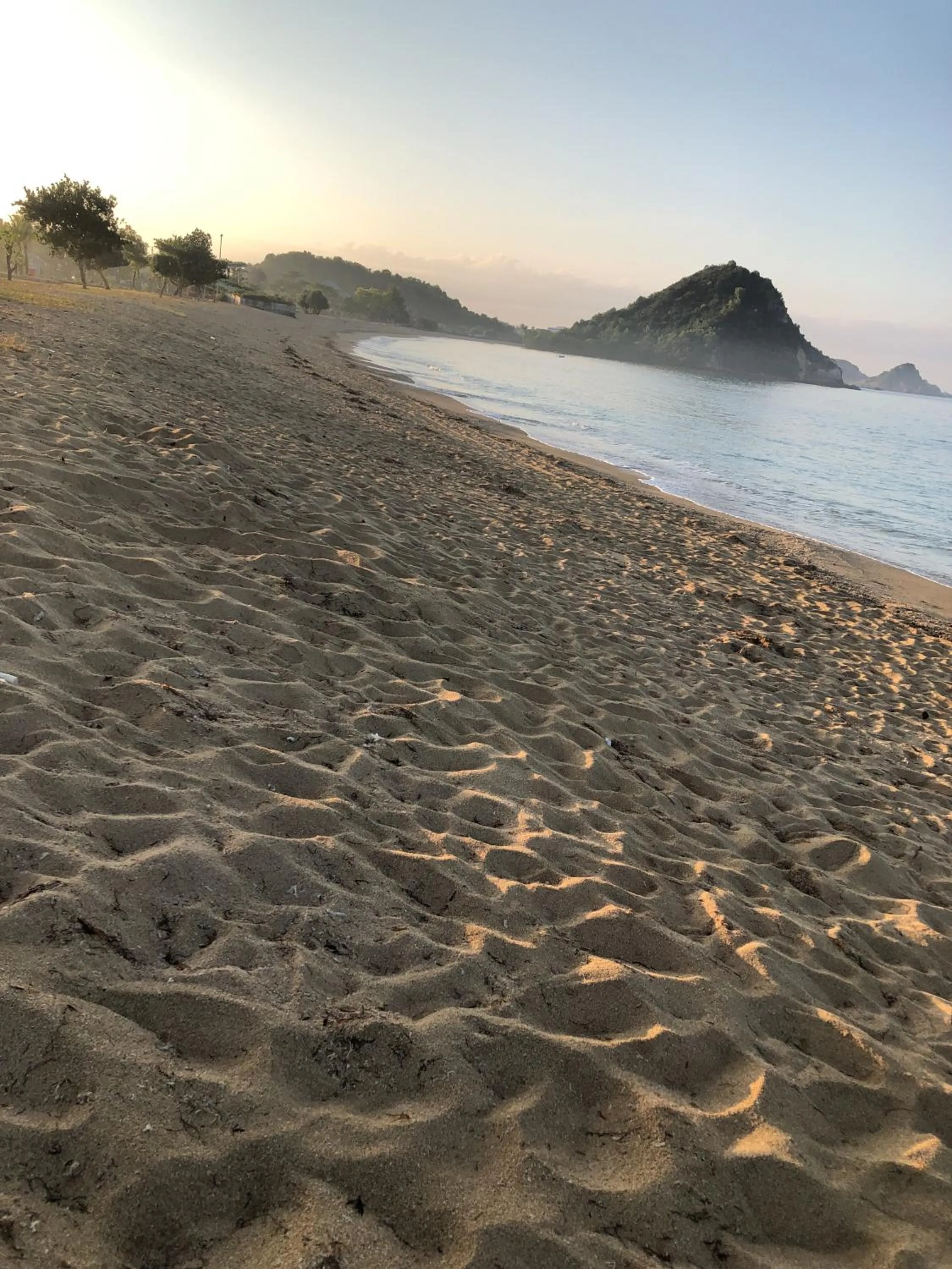 Beach in Tropical Sunday Bungalow - Surf And Stay