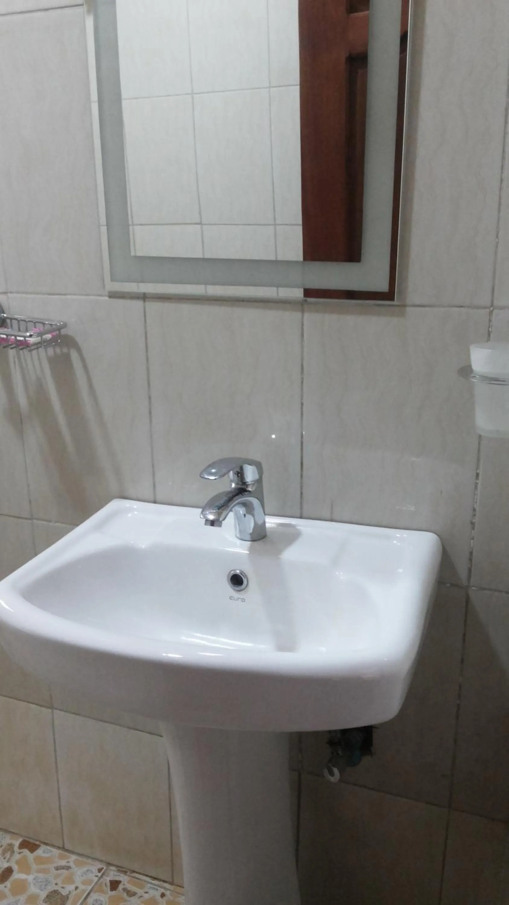 Bathroom in Rock Shadow Hotel