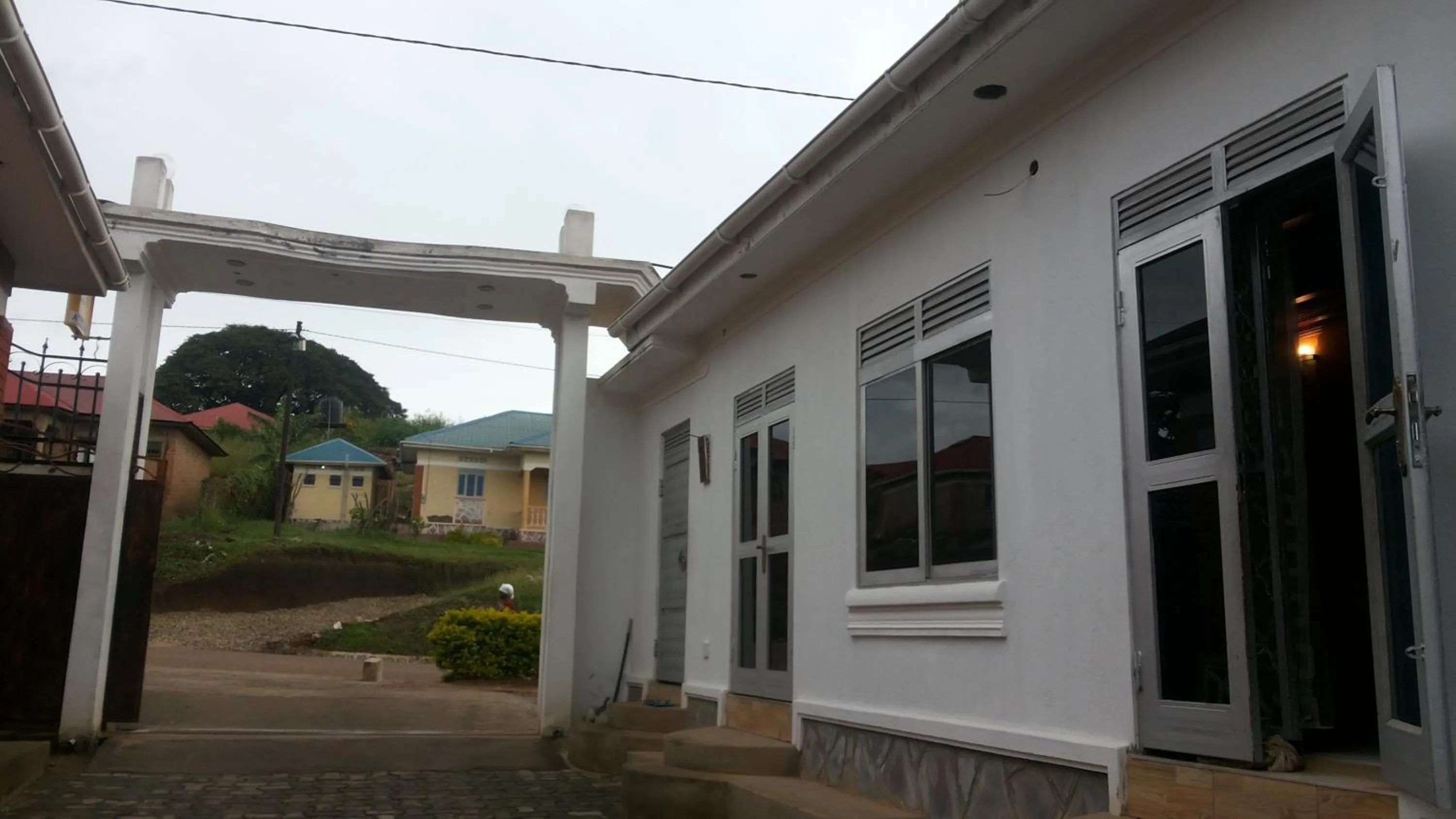 Facade/entrance in Rock Shadow Hotel