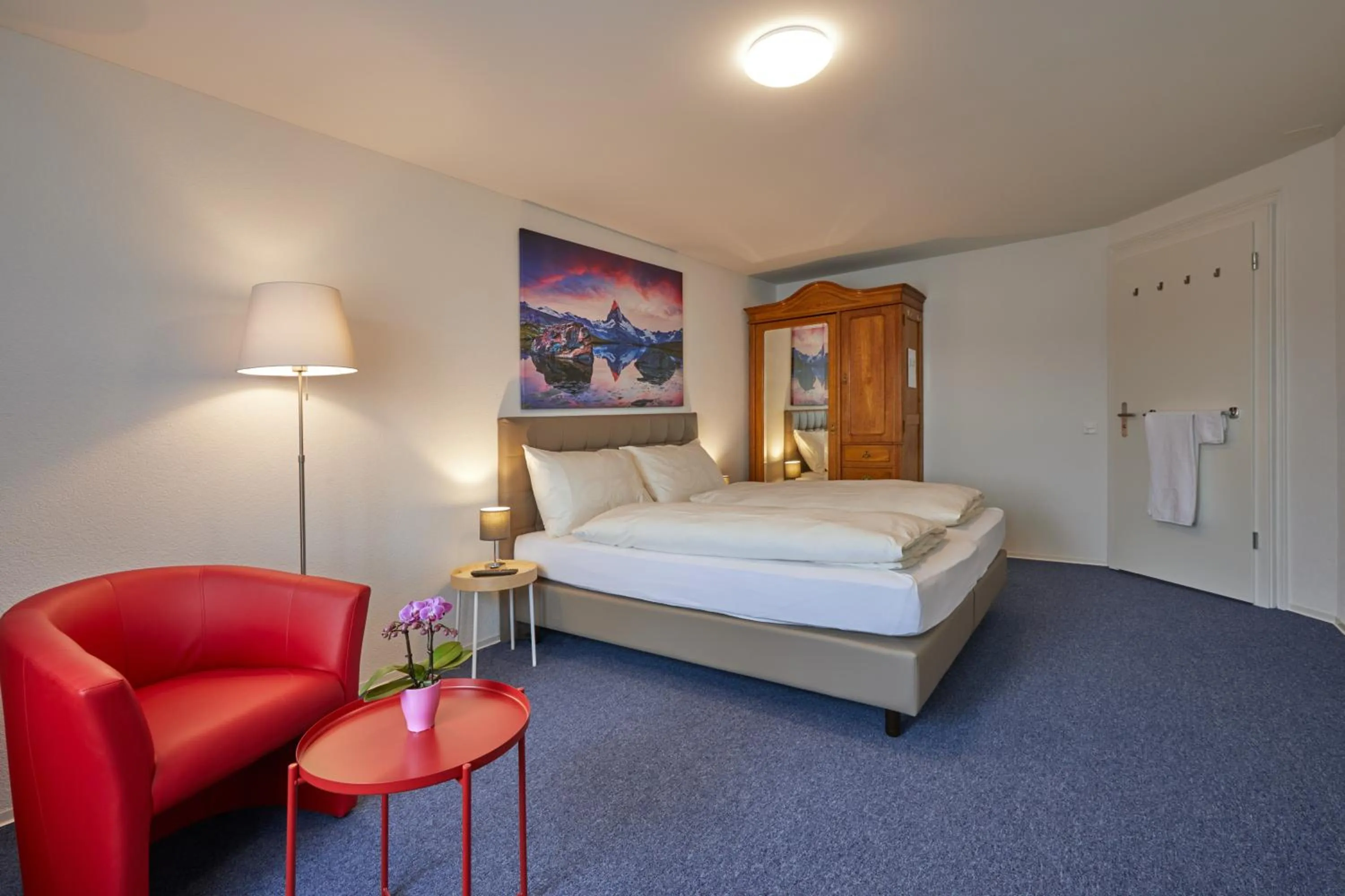 Photo of the whole room, Bed in Hotel Ambassador