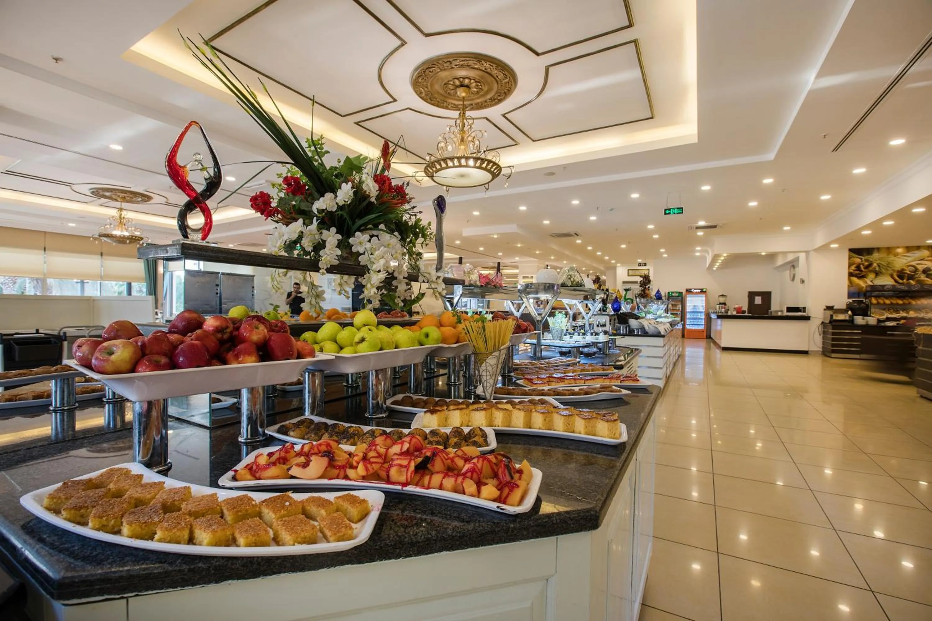 Restaurant/places to eat in MIRA MERIDIA BEACh RESORT HOTEL