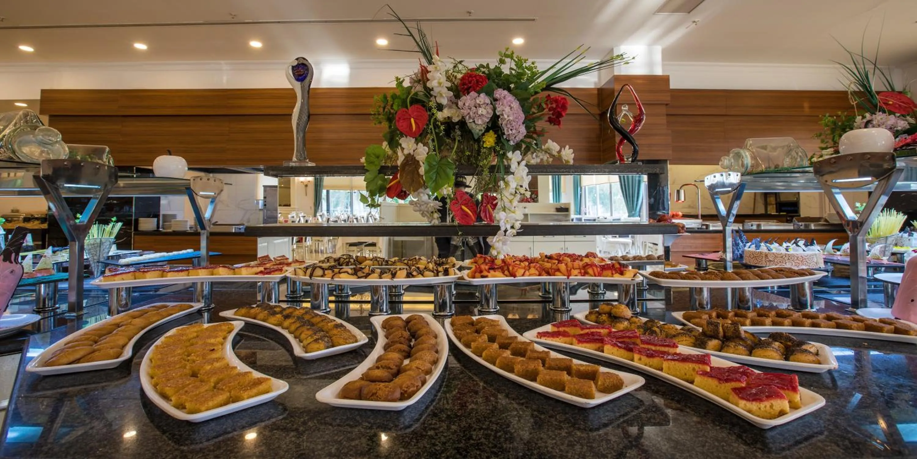 Restaurant/places to eat in MIRA MERIDIA BEACh RESORT HOTEL