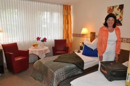 Guests, Bed in Hotel 4 Hufen