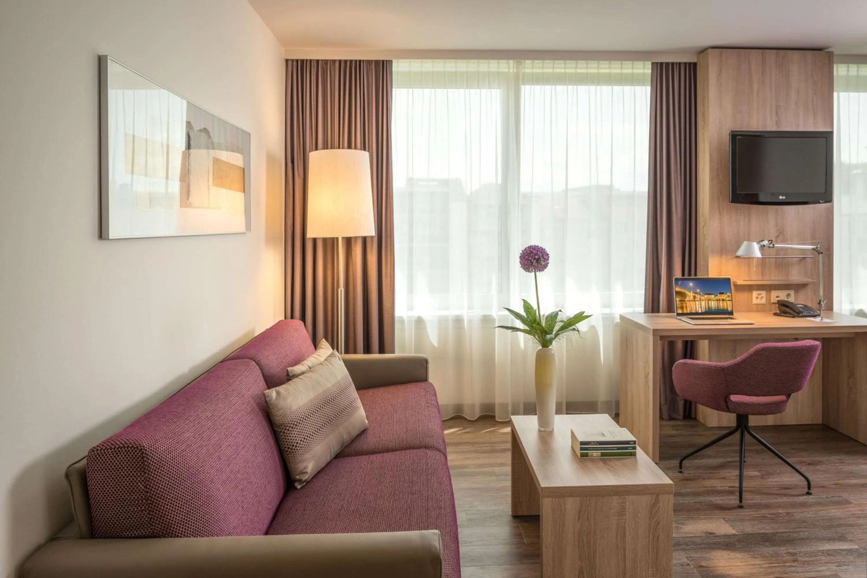 Photo of the whole room in Essential by Dorint Basel City