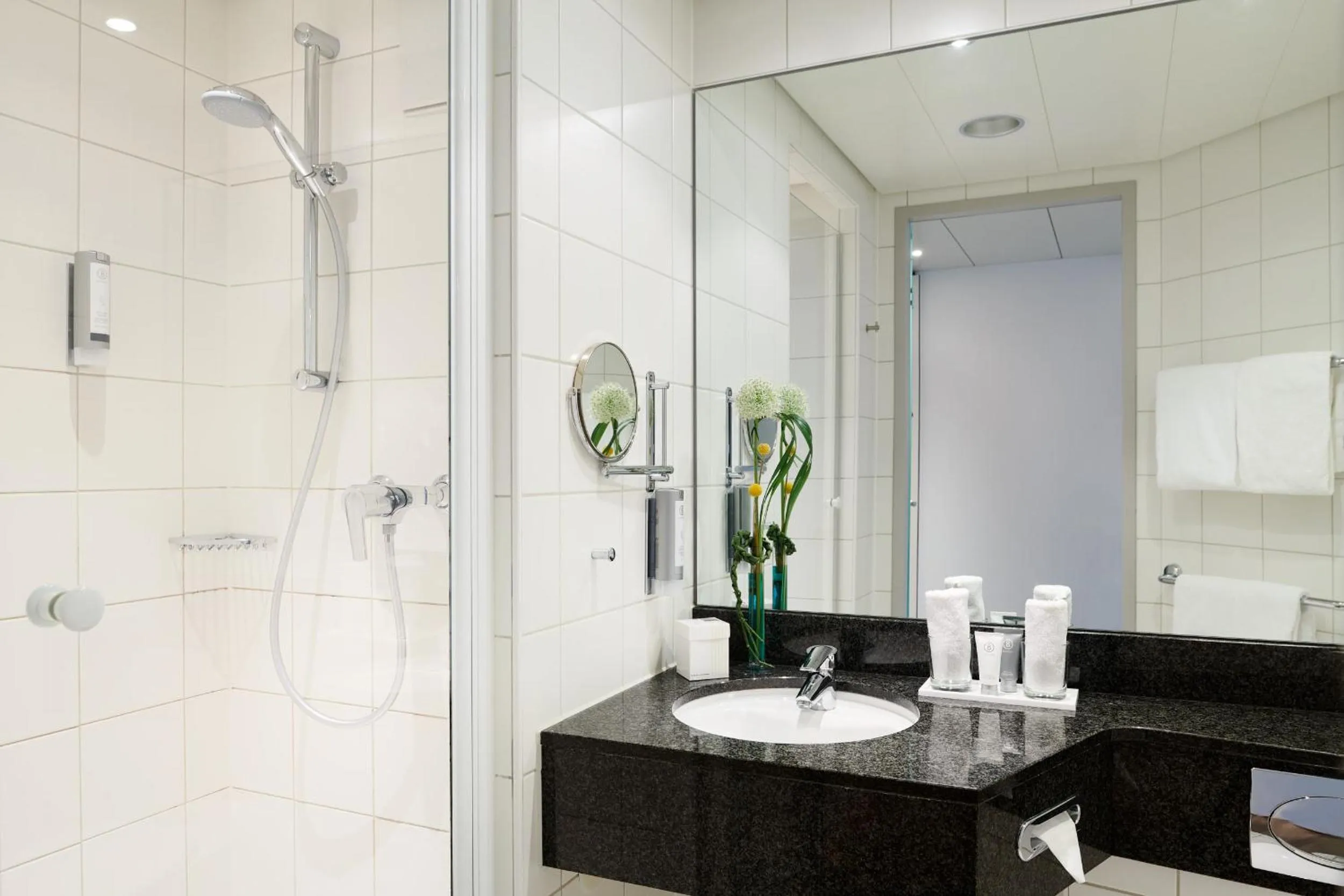 Bathroom in Essential by Dorint Basel City