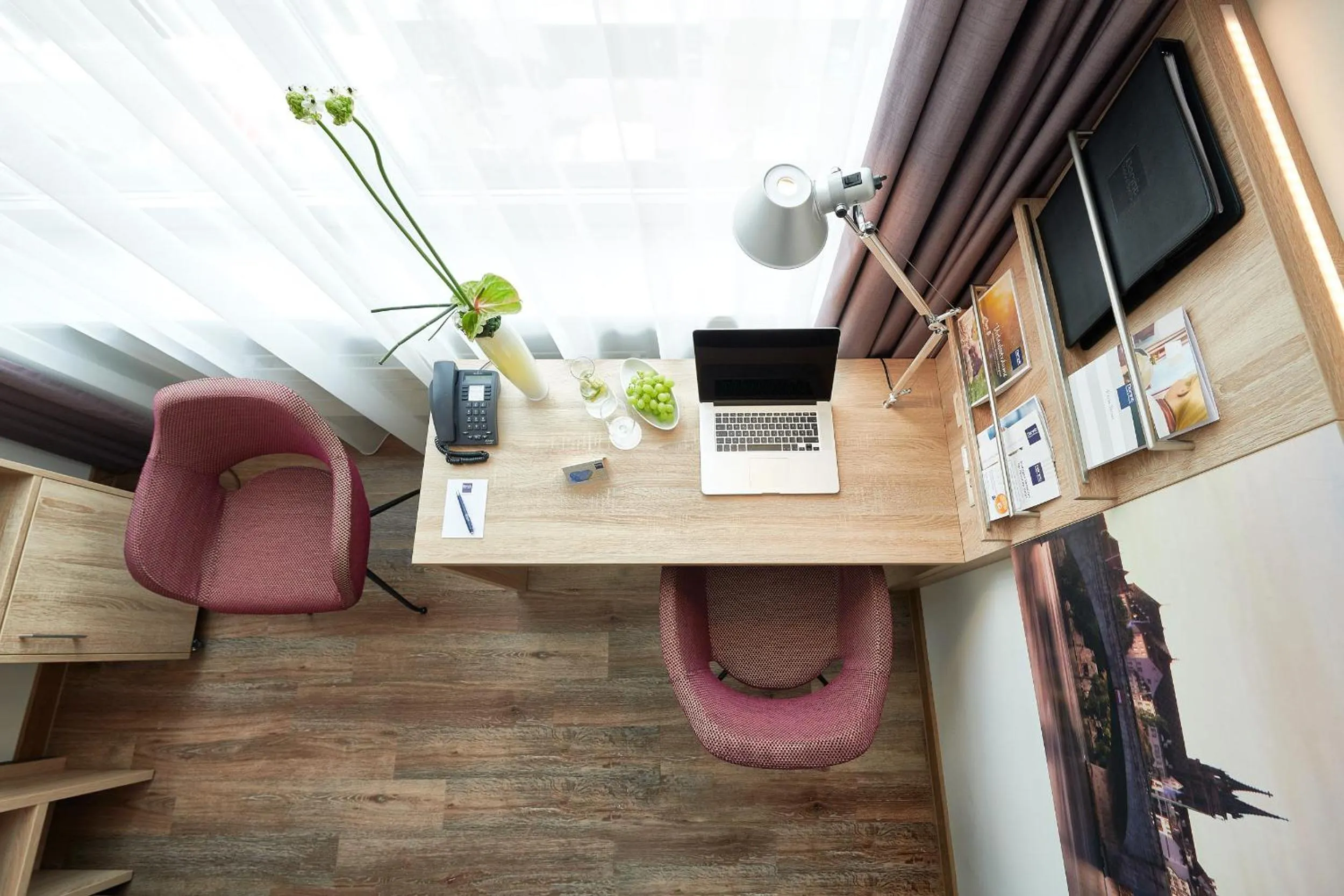 Photo of the whole room in Essential by Dorint Basel City